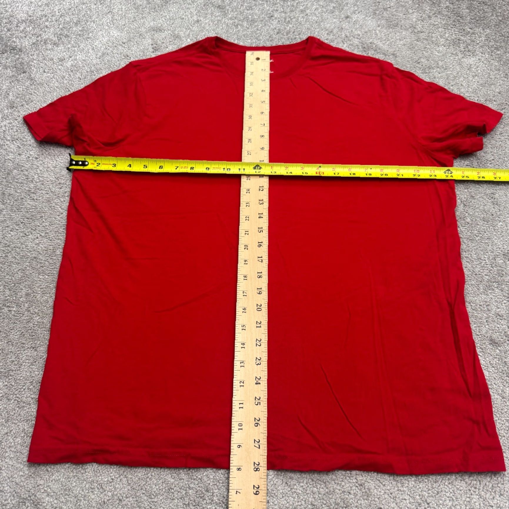 Vintage Goodfellow & Co T-Shirt Mens XL Red Short Sleeve Cotton Tee Crew Neck Classic Regular Fit Adults Size US XL / EU 56 / 4 - 6 Thumbnail