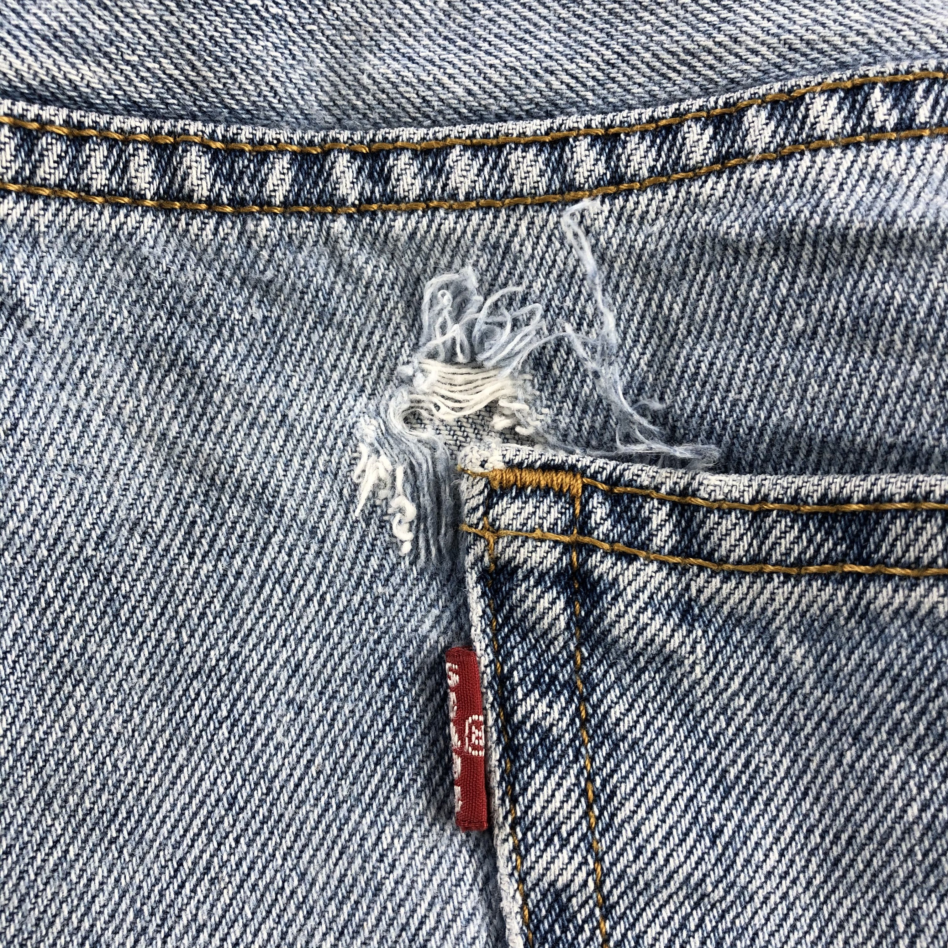 Levi's Vintage Light Wash Levis 550 Jeans-J2297 Size US 35 - 9 Thumbnail