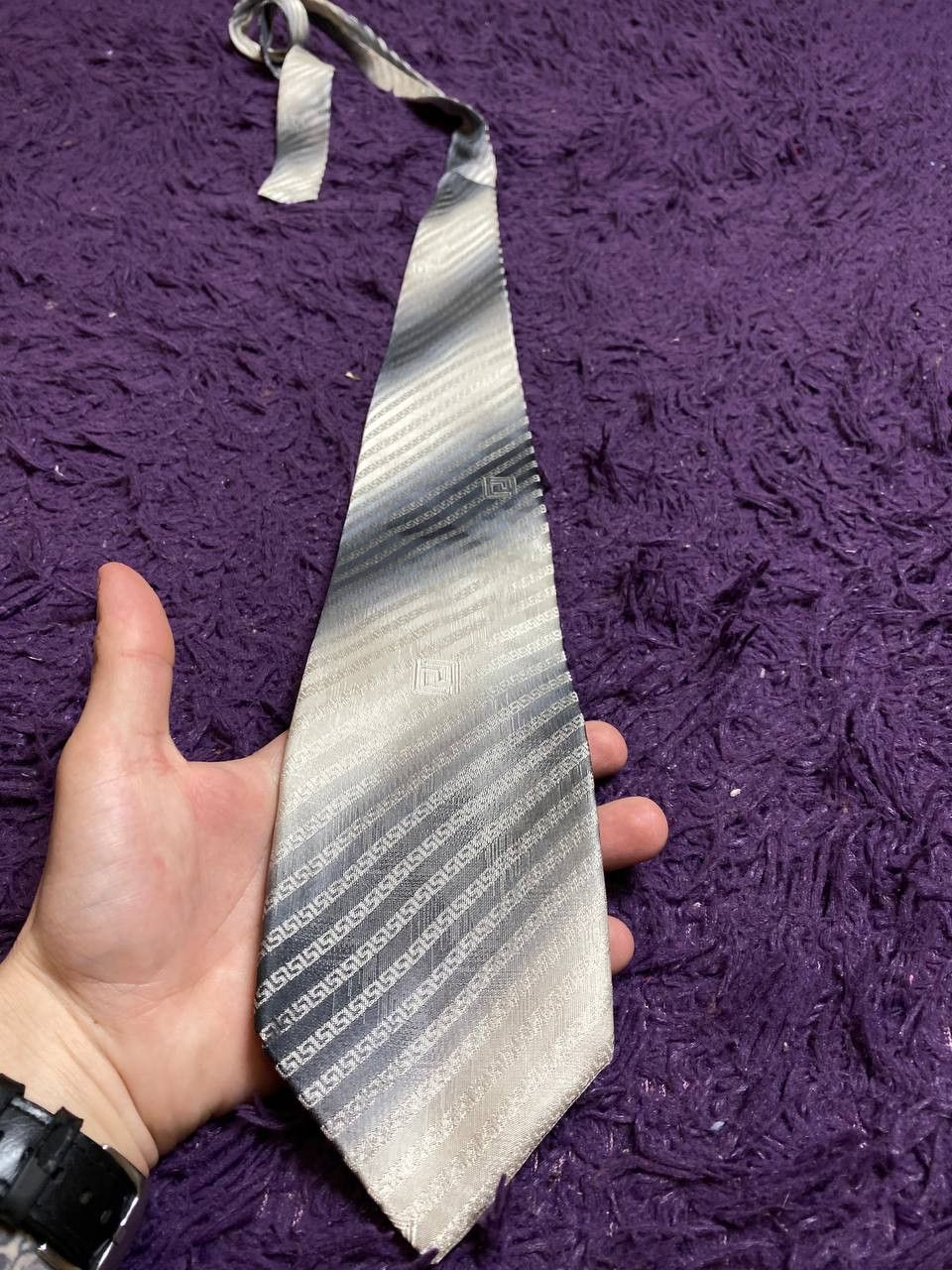 Versace Vintage Versace Silk Tie Made In Italy Size ONE SIZE - 5 Thumbnail