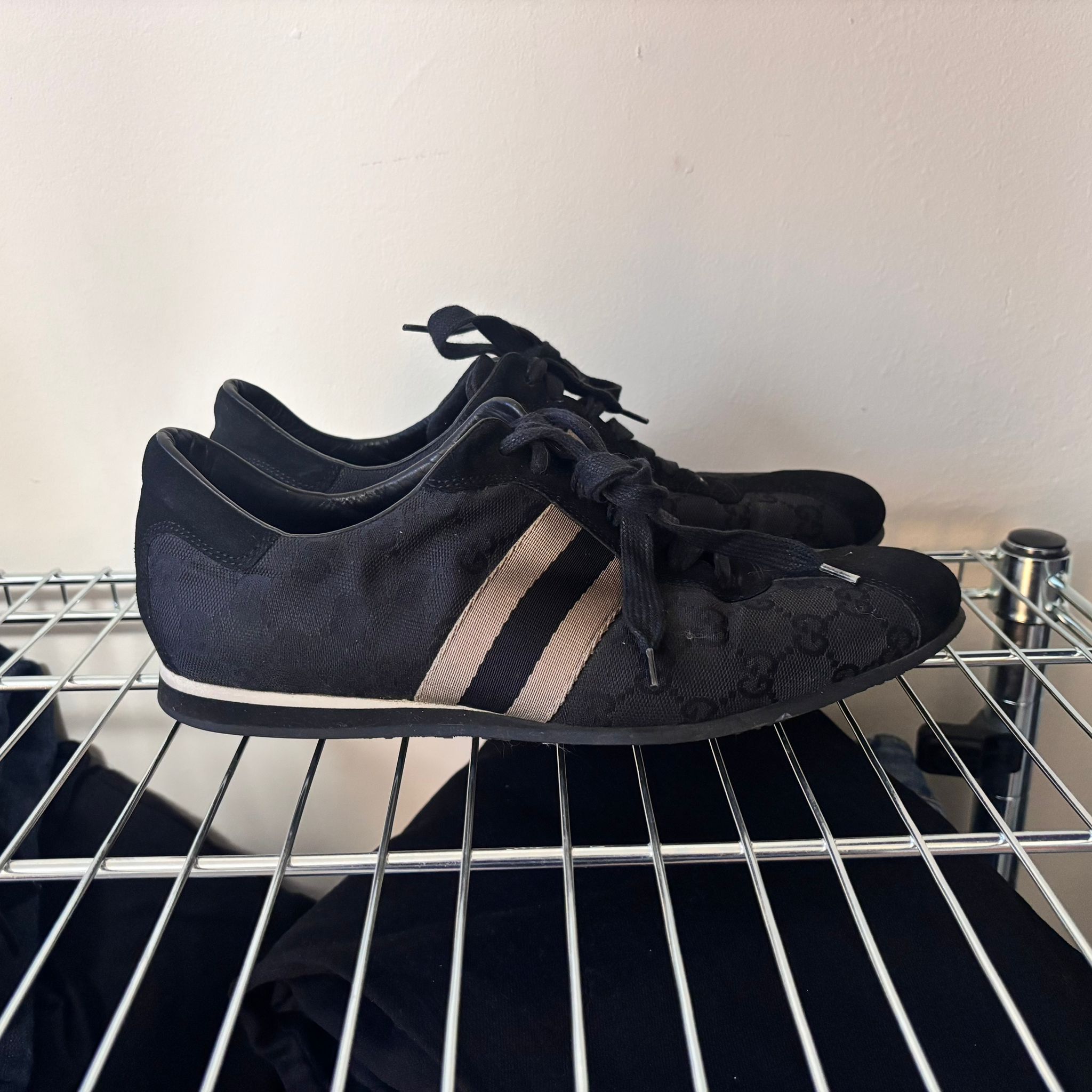 Gucci Guggi black canvas monogram sneakers Size US 8 / IT 38 - 2 Thumbnail