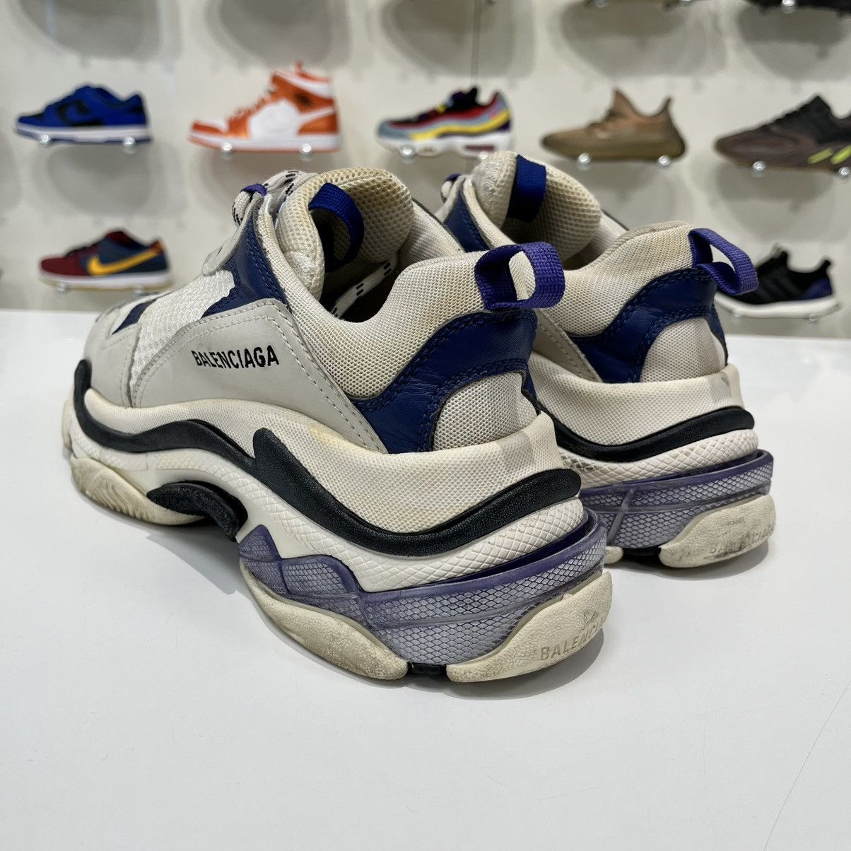 Balenciaga Balenciaga Triple S White/Purple (W) Size US 10 / IT 40 - 4 Thumbnail
