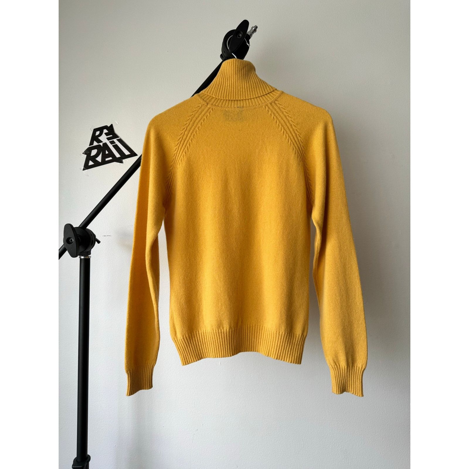 Loro Piana Loro Piana Cashmere Turtleneck Sweater Yellow Size M / US 6-8 / IT 42-44 - 3 Thumbnail