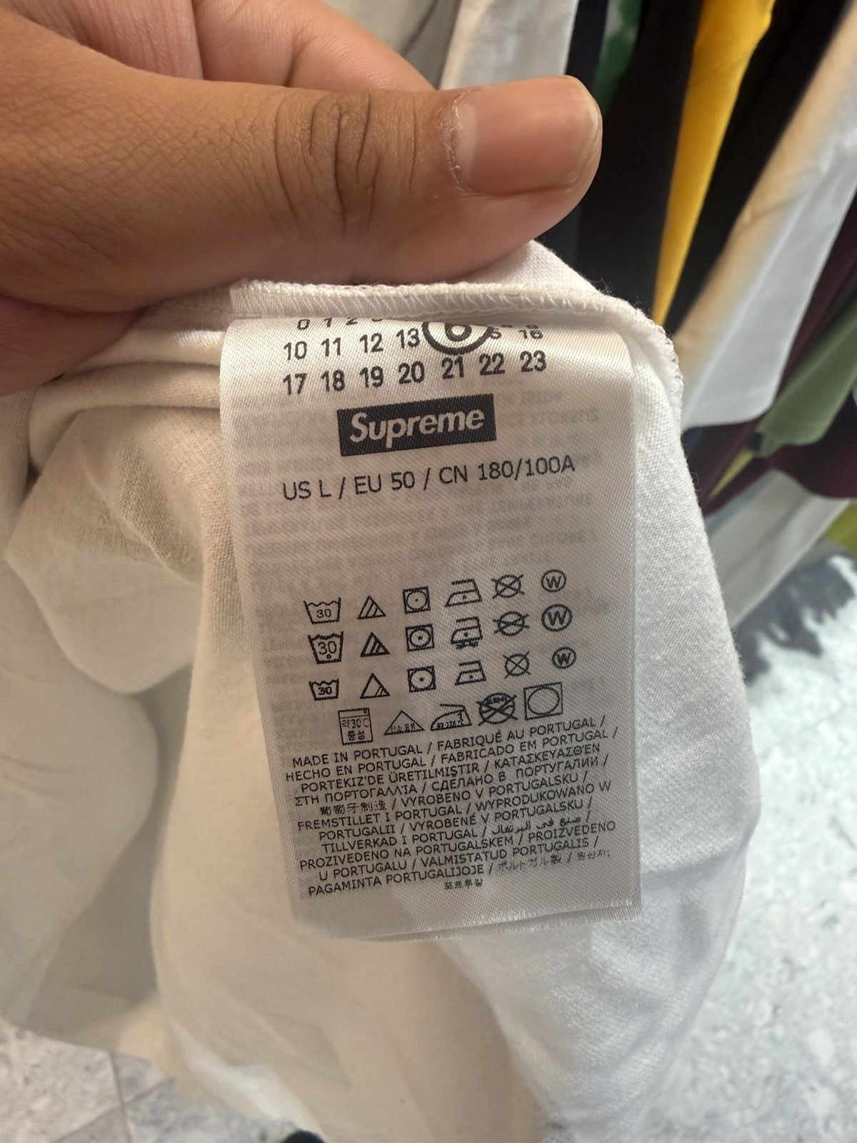 Maison Margiela × Supreme Supreme MM6 Maison Margiela White Box Logo Tee Size US L / EU 52-54 / 3 - 8 Thumbnail
