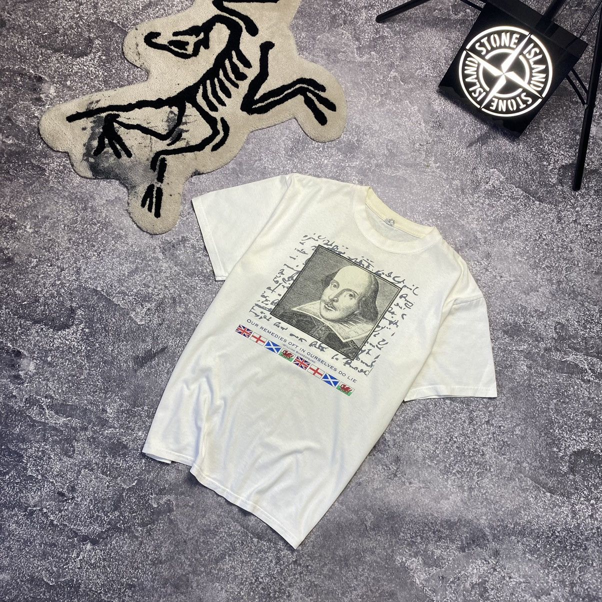 Vintage Vintage William Shakespeare Big Face Logo 90’s tee Size US L / EU 52-54 / 3 - 1 Thumbnail
