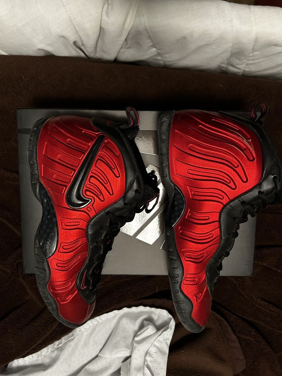 Nike Nike Air Foamposite Pro university red Size US 6 / EU 39 - 1 Thumbnail