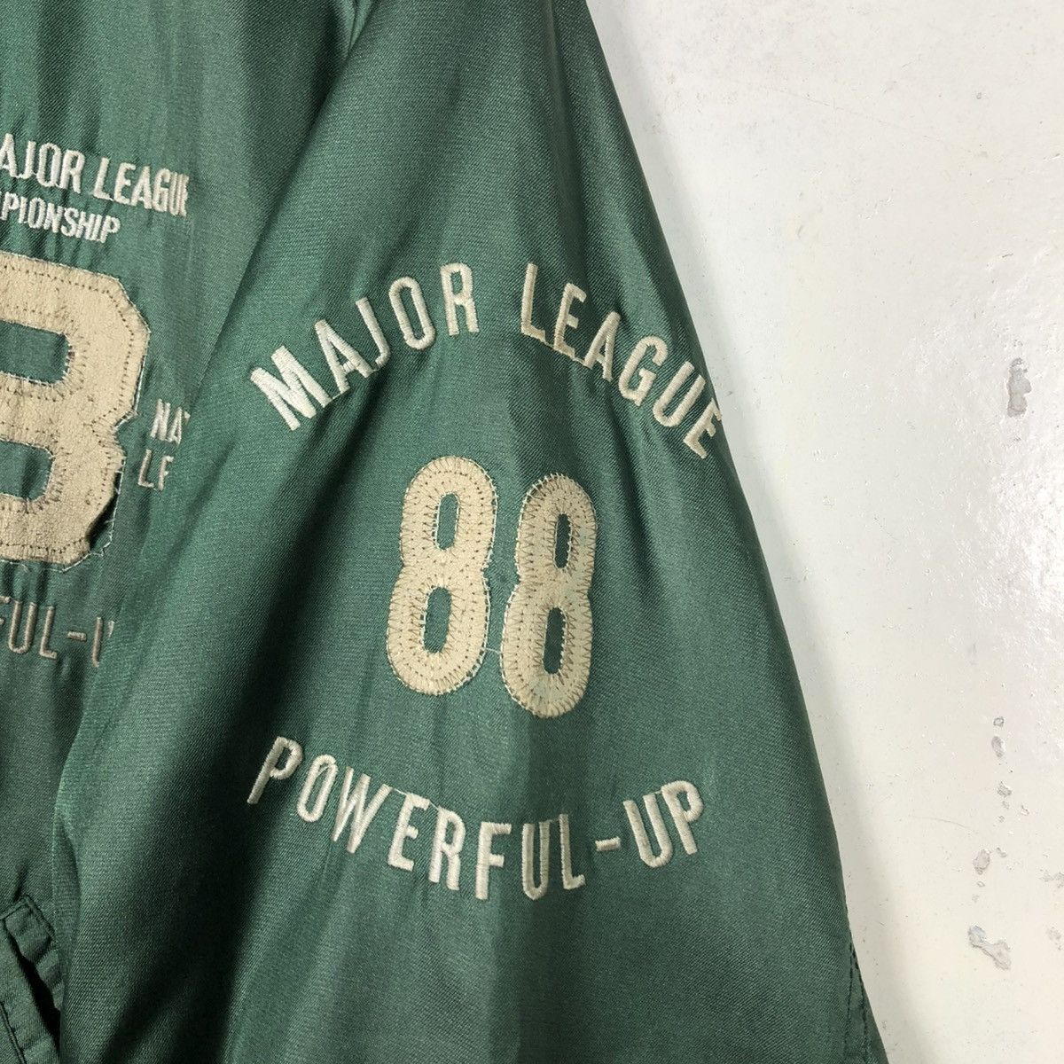 Japanese Brand 🔥SPORTSWEAR BOMBER JACKET MAJOR LEAGUE SPELL OUT BACK HIT Size US M / EU 48-50 / 2 - 22 Thumbnail