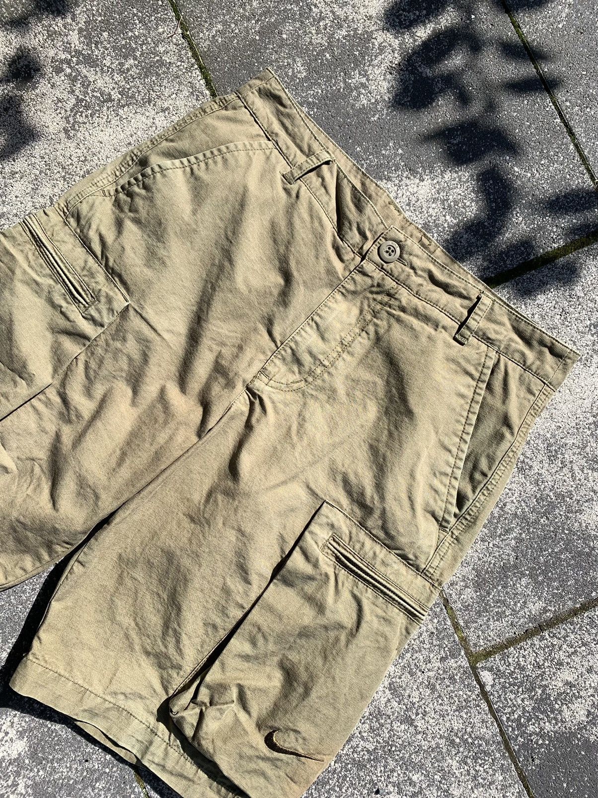 Other 🔥NIKE VINTAGE CARGO SHORTS Size US 30 / EU 46 - 4 Thumbnail