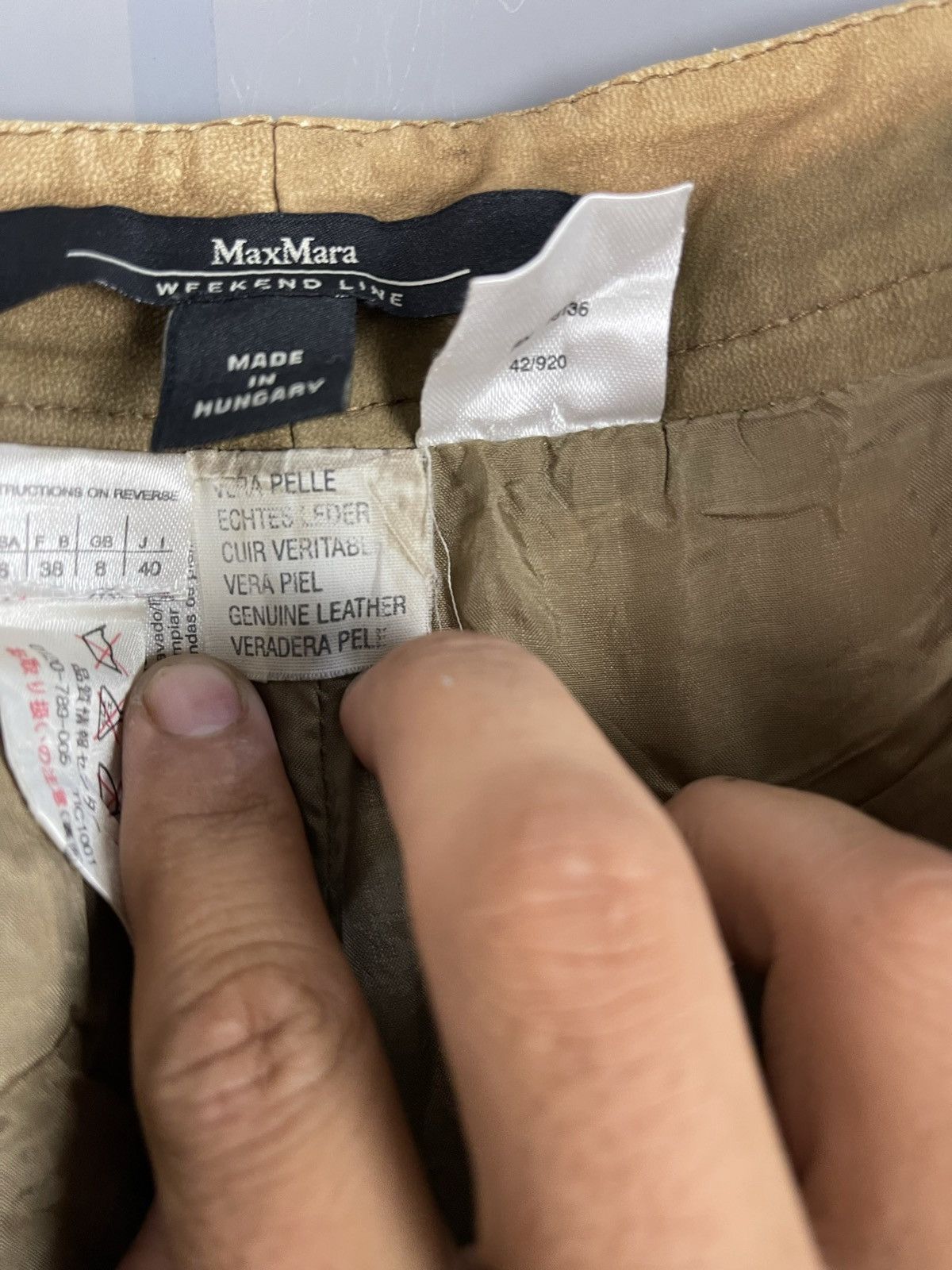 Max Mara × Vintage Vintage Max Mara Hungary Leather Pants Size 26" / US 2 / IT 38 - 11 Thumbnail