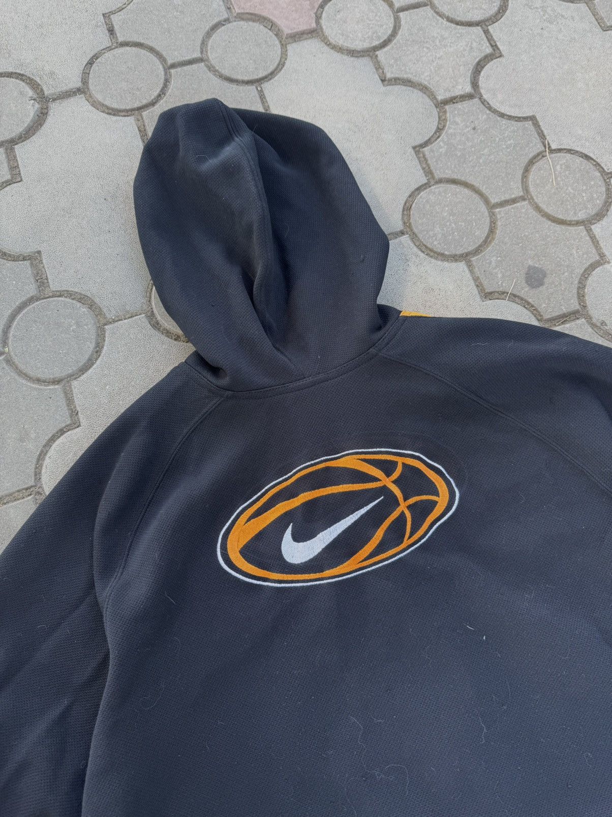 Nike Vintage Nike Basketball Big Logo Zip Hoodie 90s Size US L / EU 52-54 / 3 - 3 Thumbnail