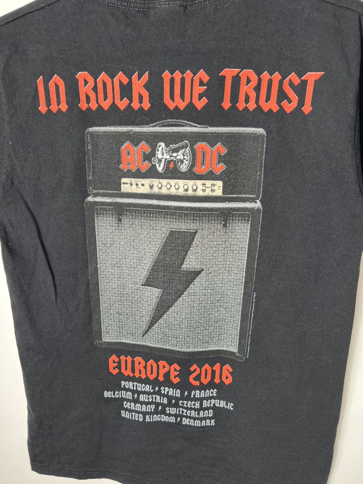 AC/DC Vintage AC/DC In Rock We Trust Band Rock Tour T-shirt Size US S / EU 44-46 / 1 - 5 Thumbnail