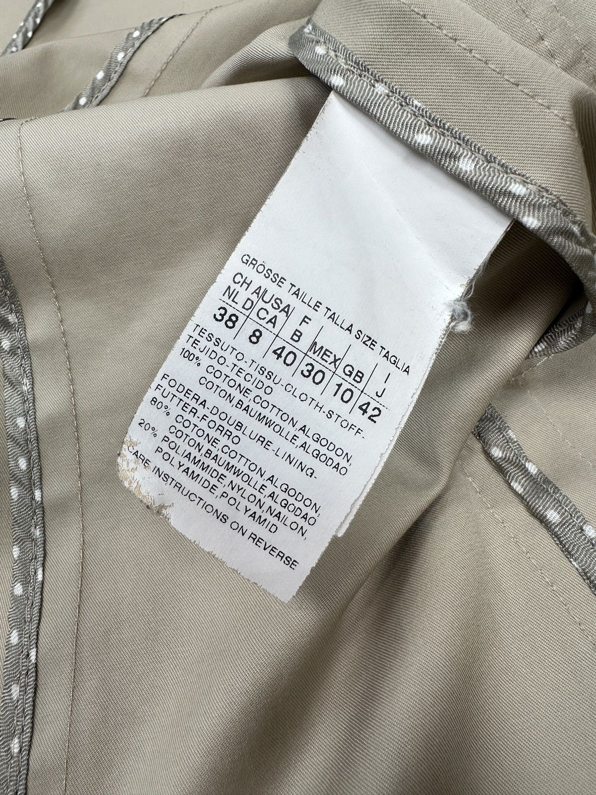 Weekend Max Mara Weekend Max Mara Double-Breasted Beige Trench Coat size 42 Size M / US 6-8 / IT 42-44 - 16 Thumbnail
