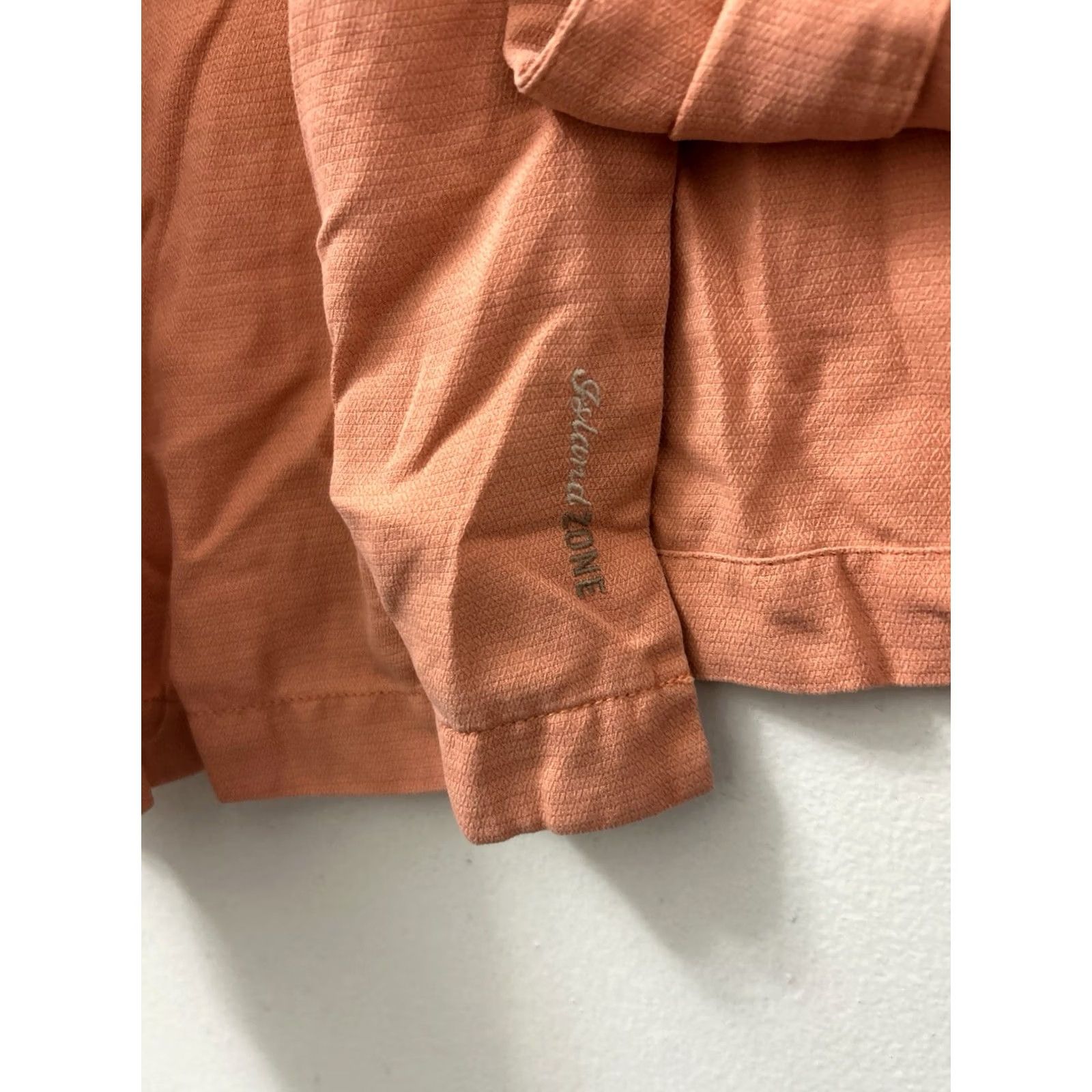Tommy Bahama VINTAGE? No. Original title does not indicate vintage. Size US XXL / EU 58 / 5 - 7 Thumbnail