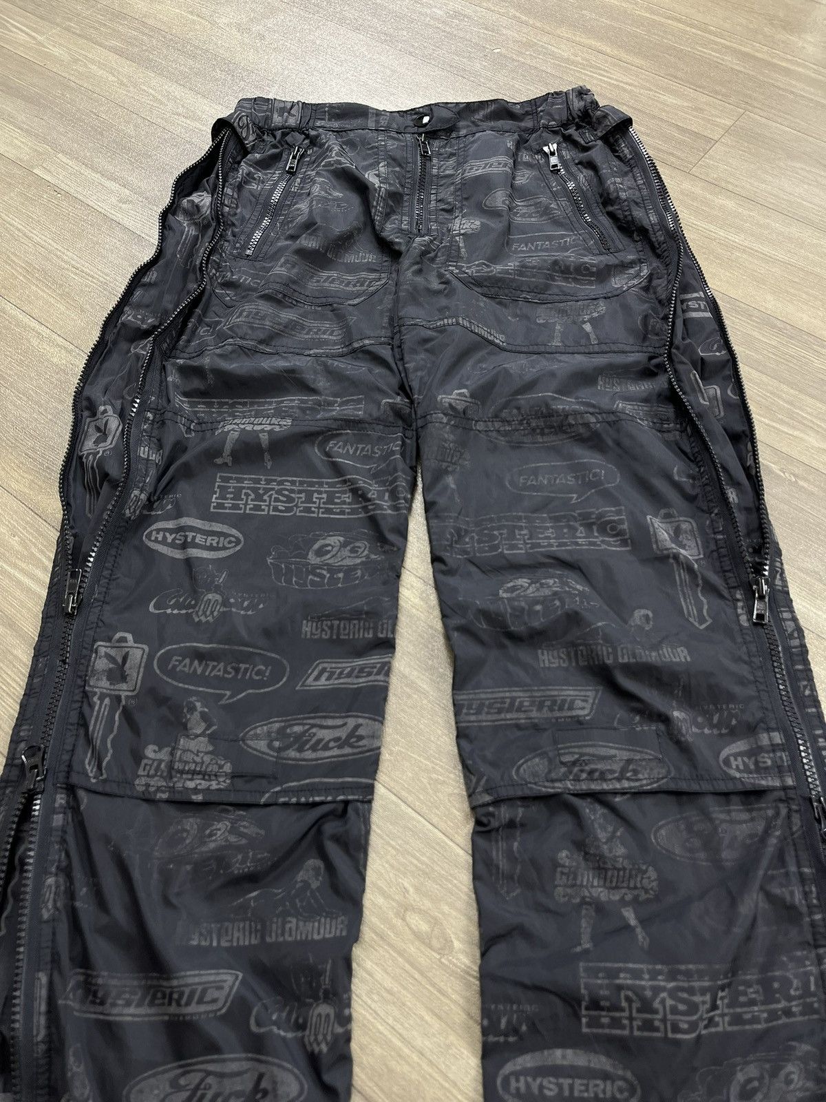 Hysteric Glamour 🇯🇵Vintage Hysteric Glamour AOP Multizipper Parachute Pants Size US 27 - 2 Thumbnail