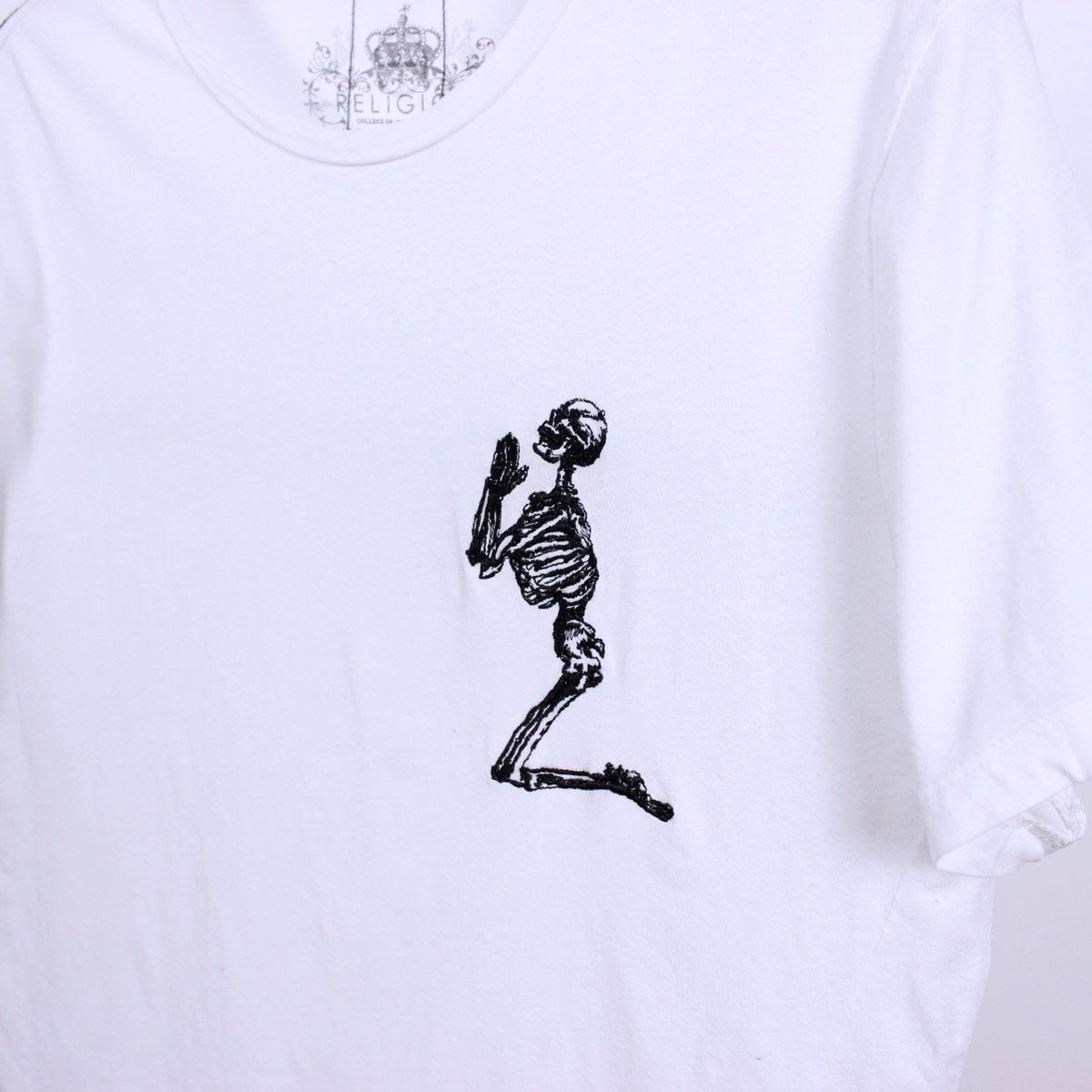 Japanese Brand Religion Short Sleeve T-Shirt Size US S / EU 44-46 / 1 - 5 Thumbnail