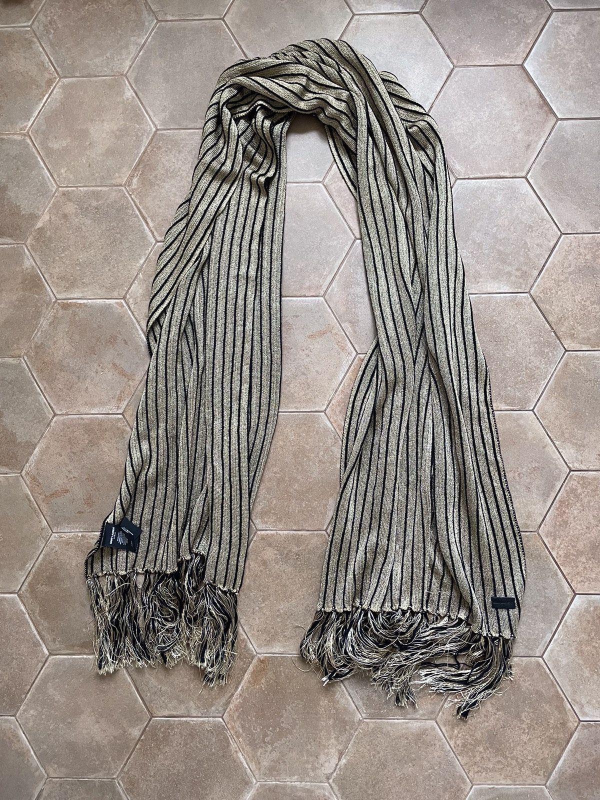 Saint Laurent Paris SAINTS LAURENT WOOL SCARF Size ONE SIZE - 11 Thumbnail