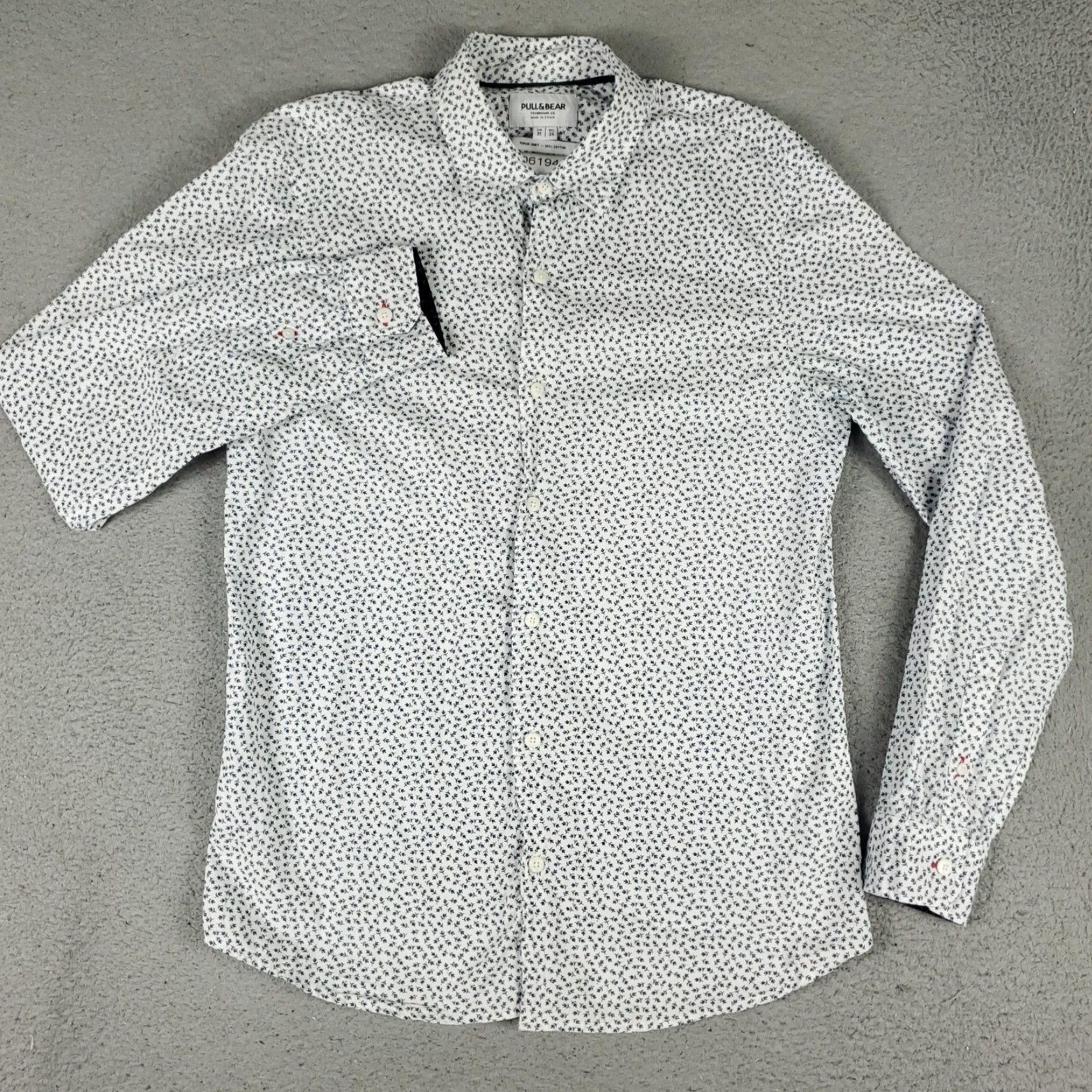 Vintage VINTAGE? No. Pull&Bear Shirt Mens Medium Blue White Floral Button Up Long Sleeve Size US M / EU 48-50 / 2 - 2 Thumbnail