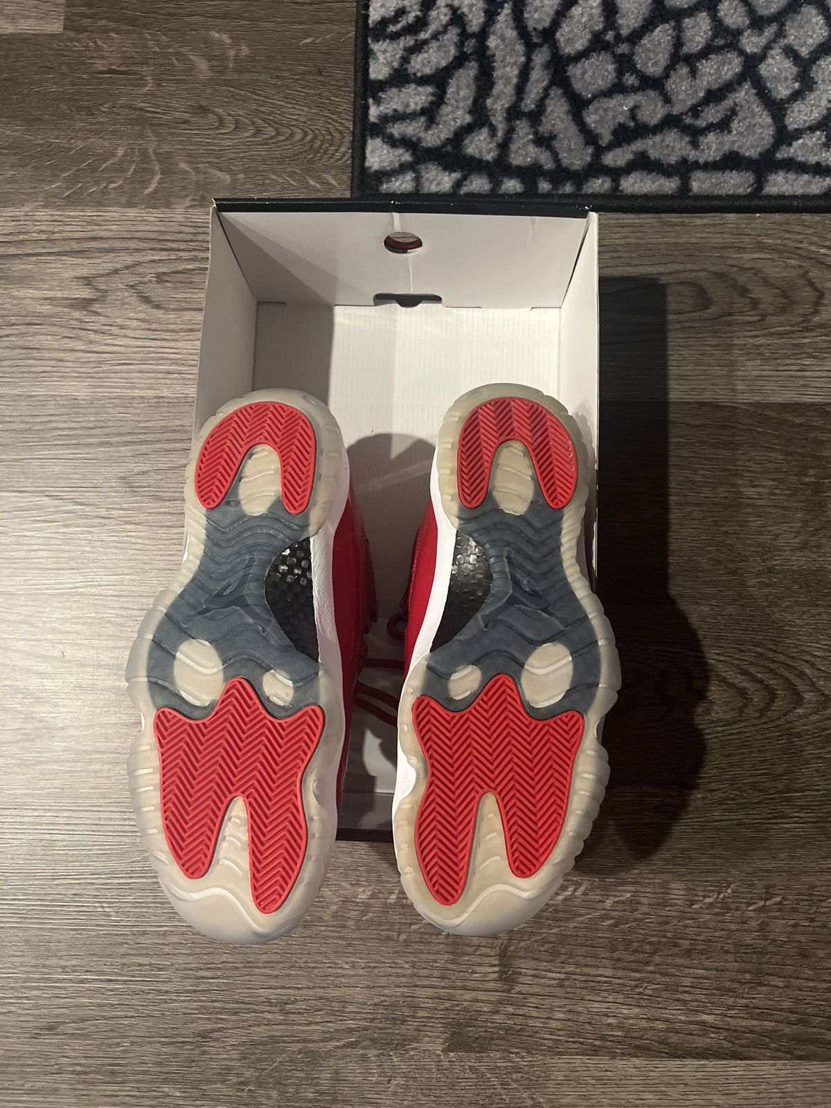 Jordan Brand × Nike Jordan 11 Gym Red Size US 10.5 / EU 43-44 - 6 Thumbnail