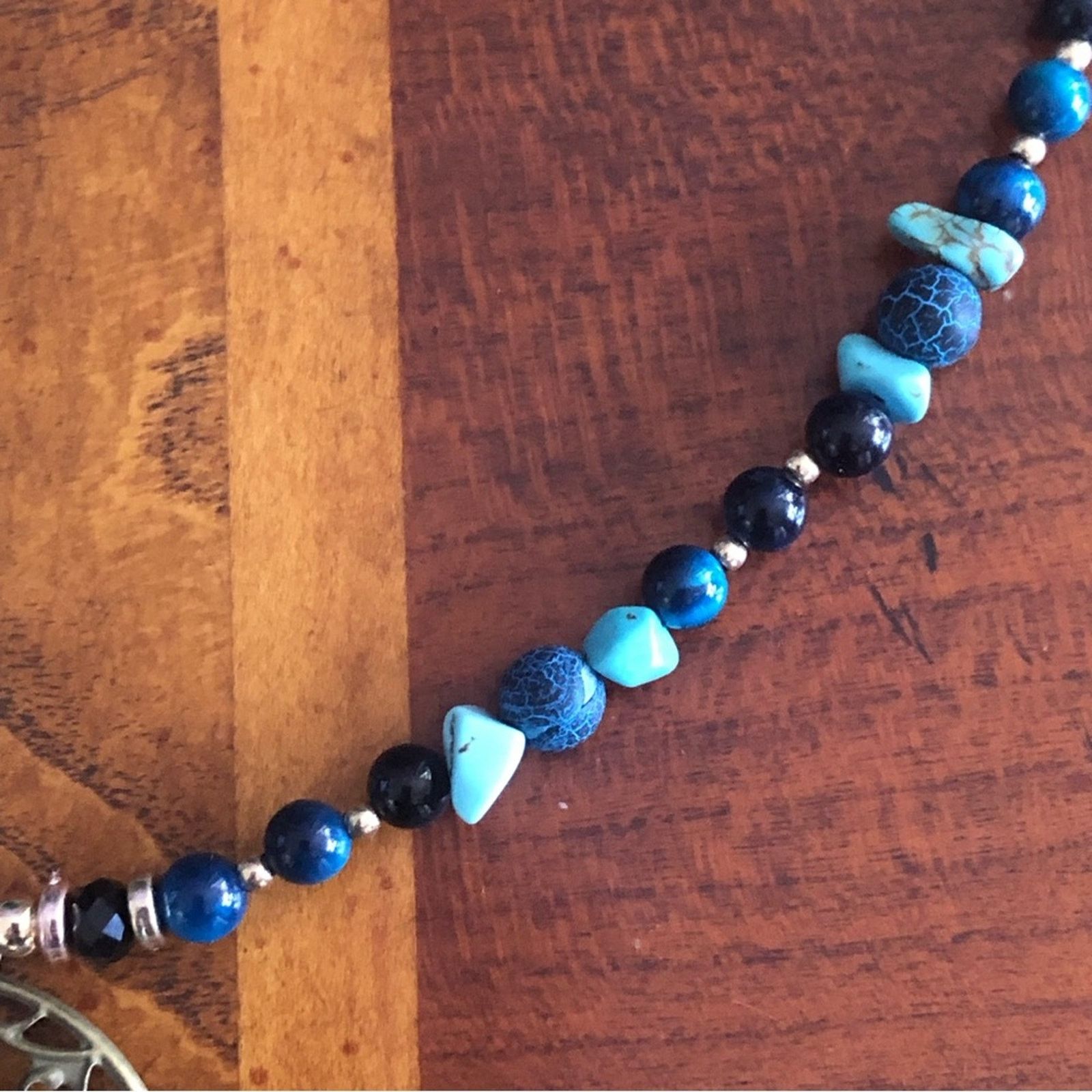 Handmade Handcrafted repurpose moon glow swan agate howlite necklace Size ONE SIZE - 9 Thumbnail
