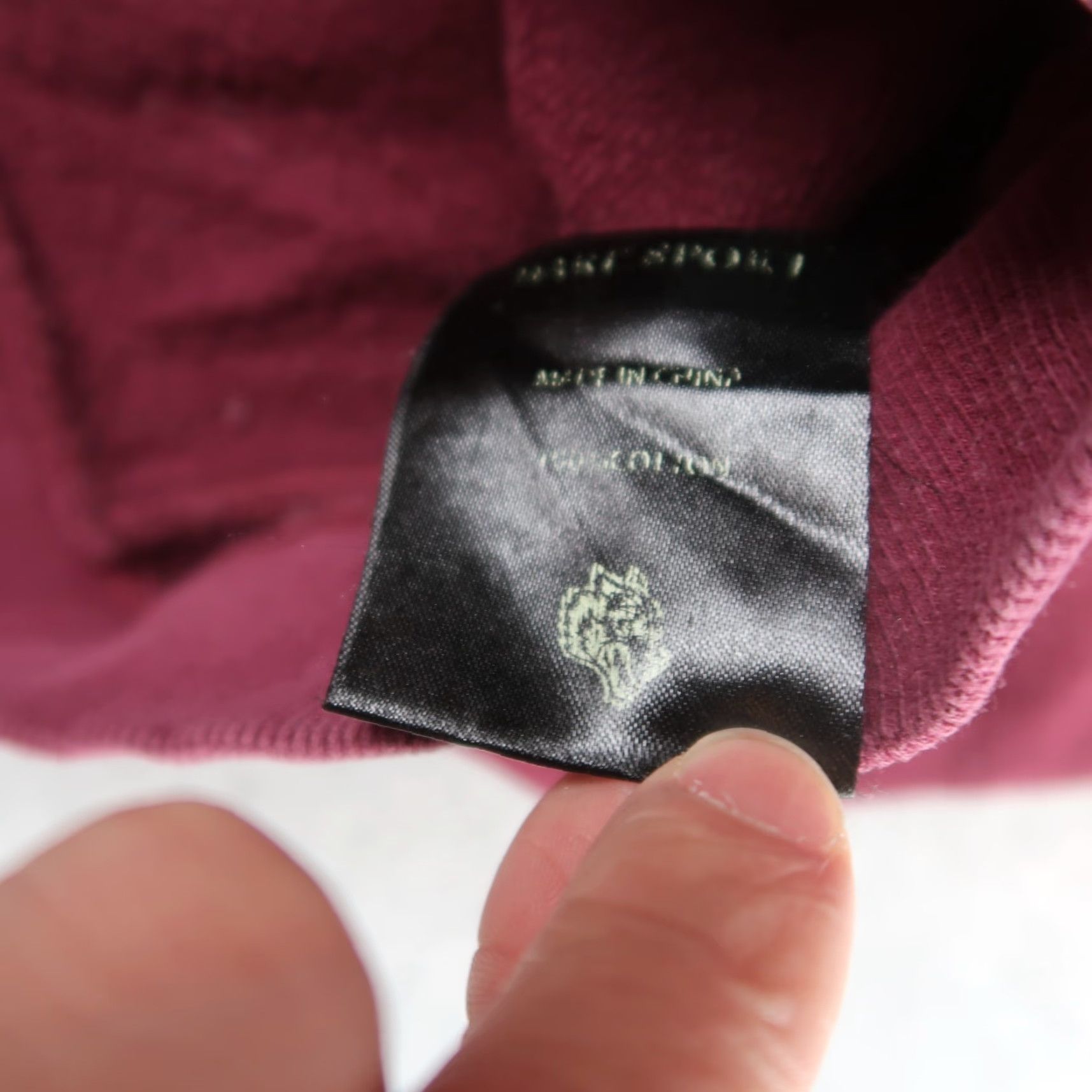 Darc Sport Darc Sport Wolves Club Hoodie Burgundy L Mens Pullover Graphic Print Sweatshirt 90s Sports Theme Size US L / EU 52-54 / 3 - 6 Thumbnail