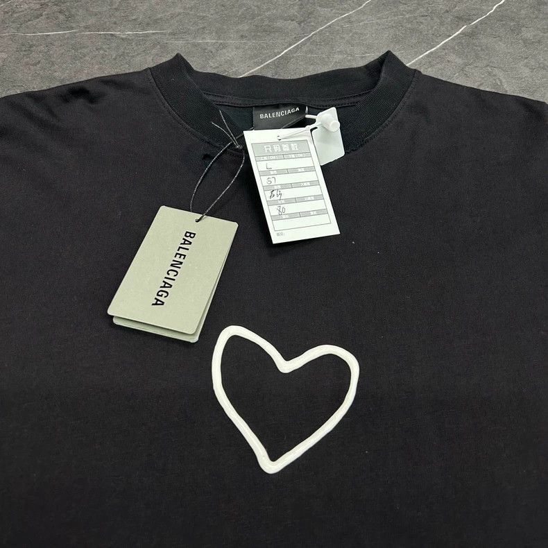 Balenciaga Balenciaga Valentine's Day Logo Short Sleeve Tee Size US L / EU 52-54 / 3 - 4 Thumbnail