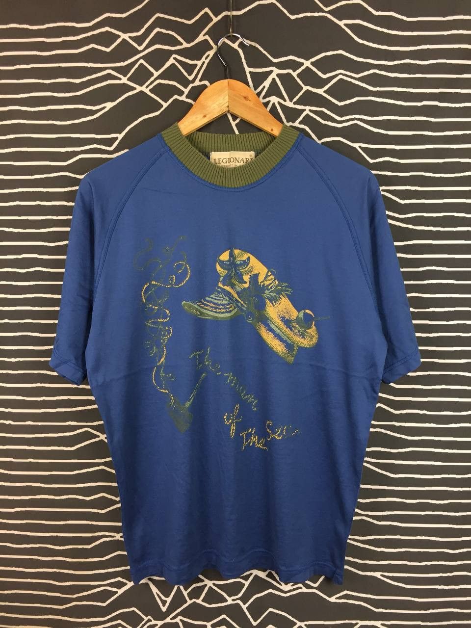 Vintage Vtg LEGIONARI Fabbricato in Italia Designer Graphic Art Tee Size US M / EU 48-50 / 2 - 1 Thumbnail