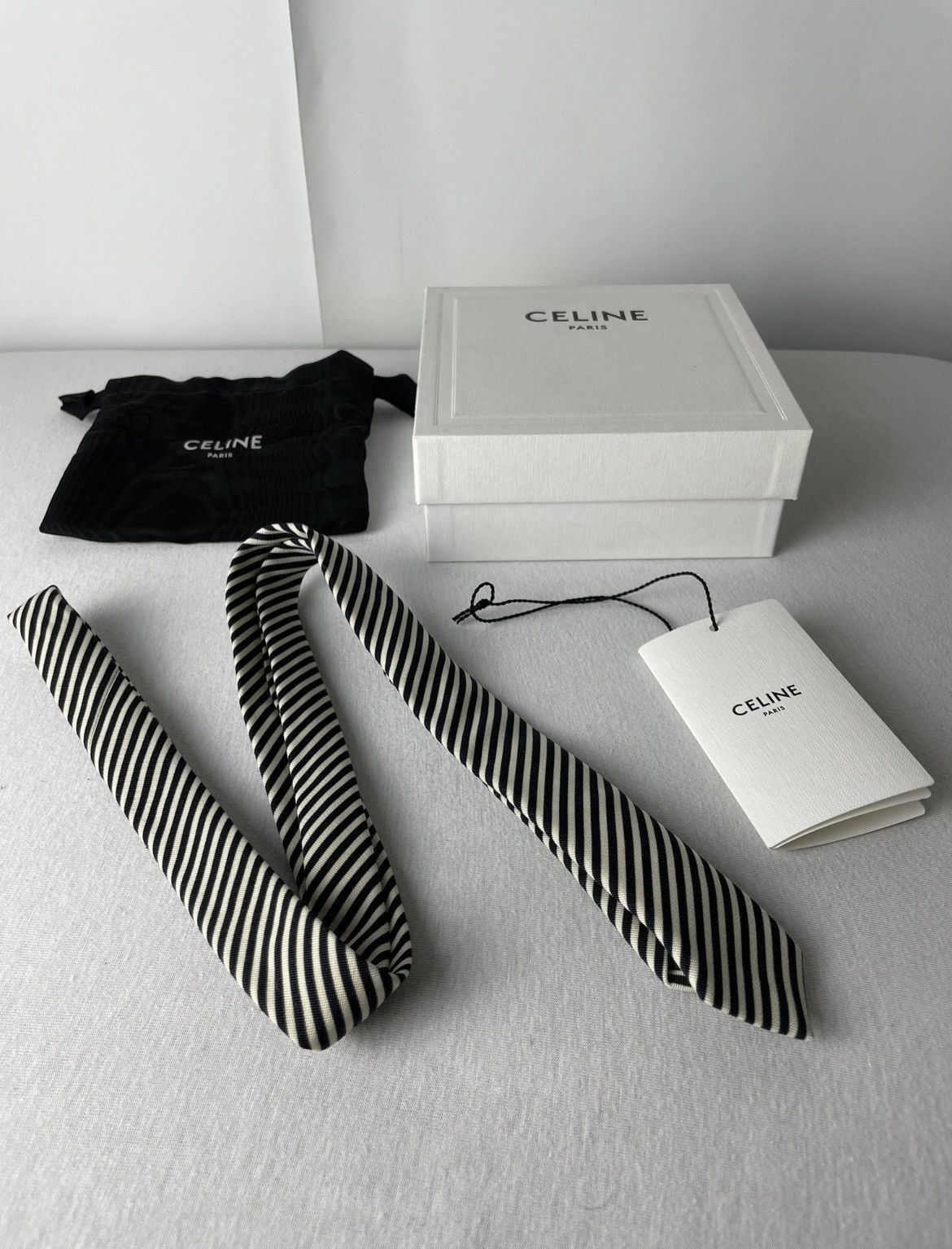 Celine × Hedi Slimane FW19 Cambridge College Diagonal Stripe Tie Runway Size ONE SIZE - 2 Thumbnail