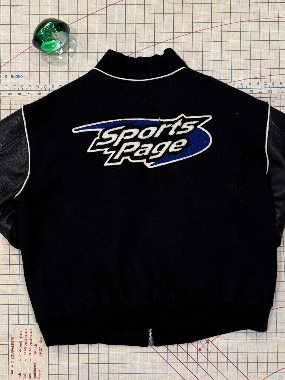 Vintage Vintage Sports Page 90’s Sports Leather & Wool Bomber Jacket Size US XL / EU 56 / 4 - 2 Thumbnail