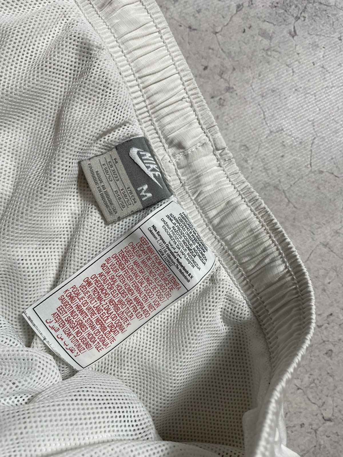 Nike × Vintage Vintage Nike Air TN Swoosh Drill Nylon Shorts Size US 32 / EU 48 - 4 Thumbnail