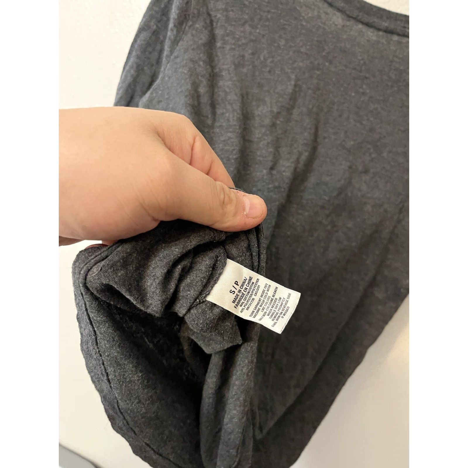 Vintage VINTAGE Aero Aeropostale T-Shirt Gray Crew Neck Short Sleeve Women S Small Graphic Logo 90s Mens Womens Size S / US 4 / IT 40 - 3 Thumbnail