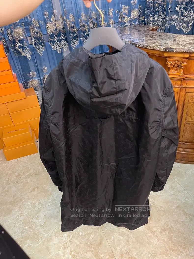 Louis Vuitton Louis Vuitton Full logo design jacket Size US S / EU 44-46 / 1 - 2 Thumbnail