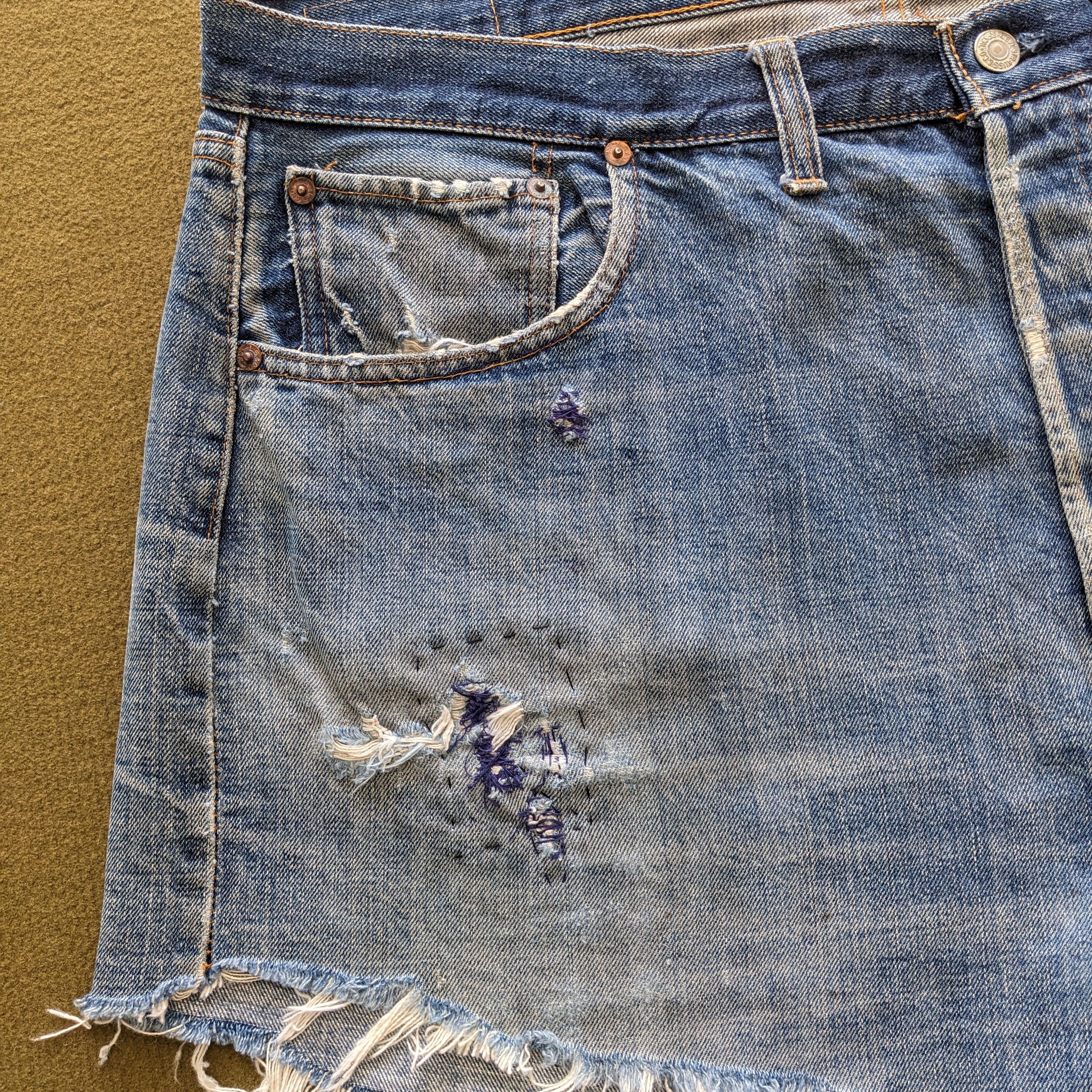 Levi's Vintage LEVI'S American Brand Short Pants Size US 40 / EU 56 - 2 Thumbnail