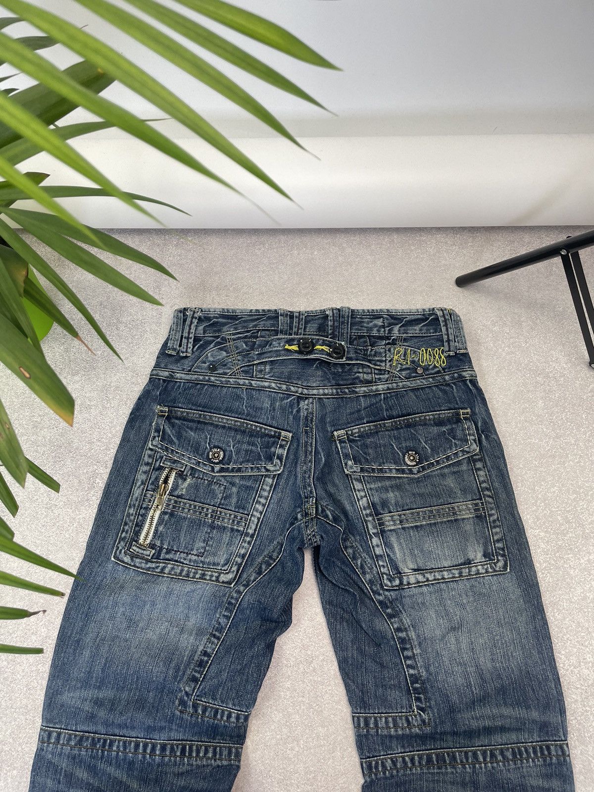 Vintage Jeans Dirty Pants faded crash denim thrashed y2k distressed Size US 30 / EU 46 - 7 Thumbnail