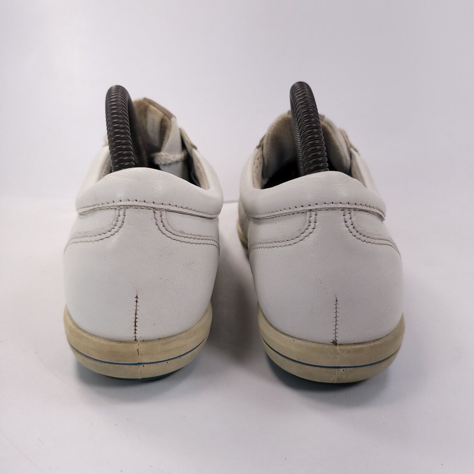 Ecco Ecco Athletic Leather Golf Shoe Womens Size 9 39 Beige White Size US 9 / IT 39 - 3 Thumbnail