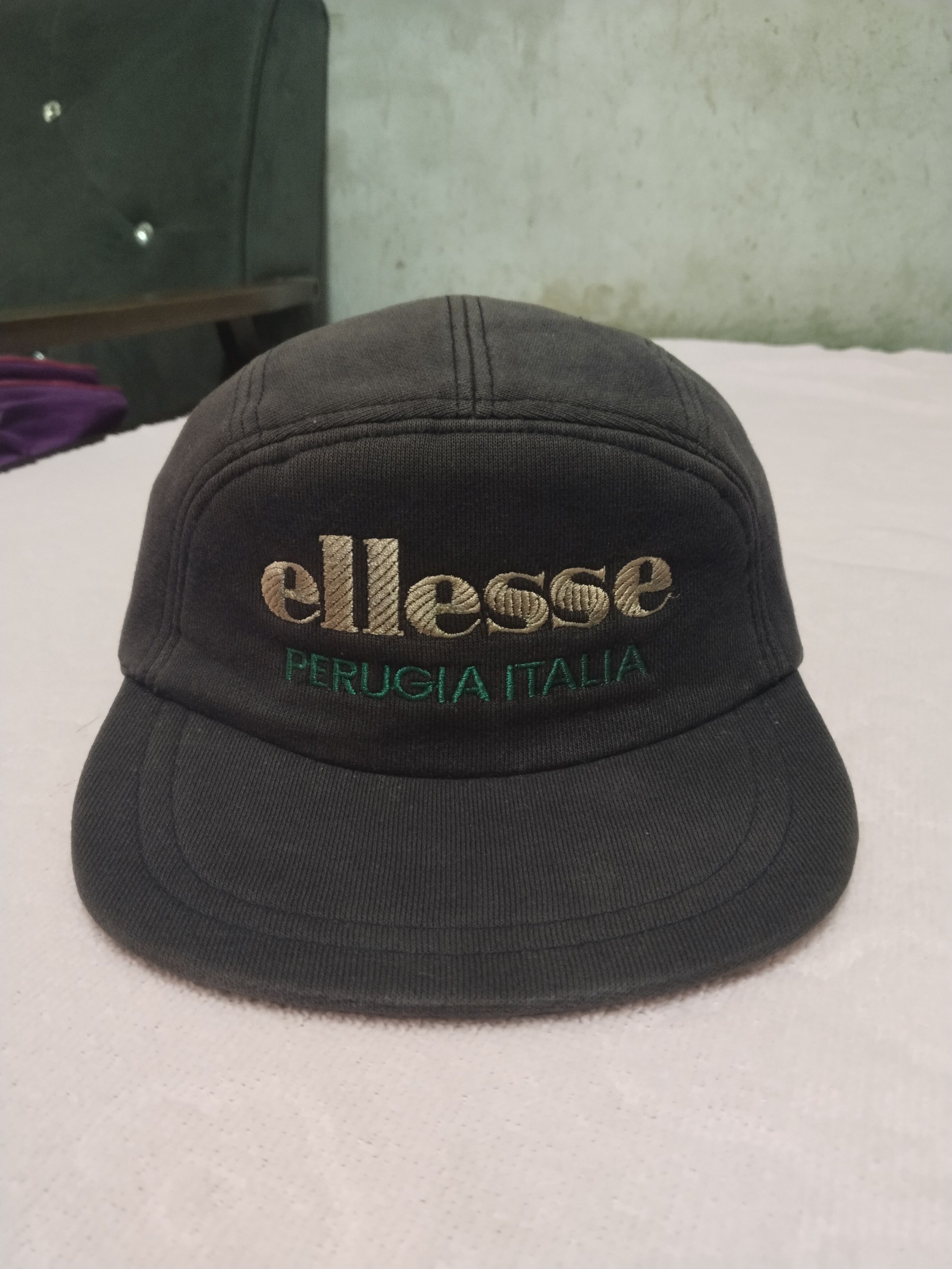 Ellesse VINTAGE 5 PANEL SUN FADED ELLESSE PERUGIA ITALIAN CAP Size ONE SIZE - 1 Thumbnail