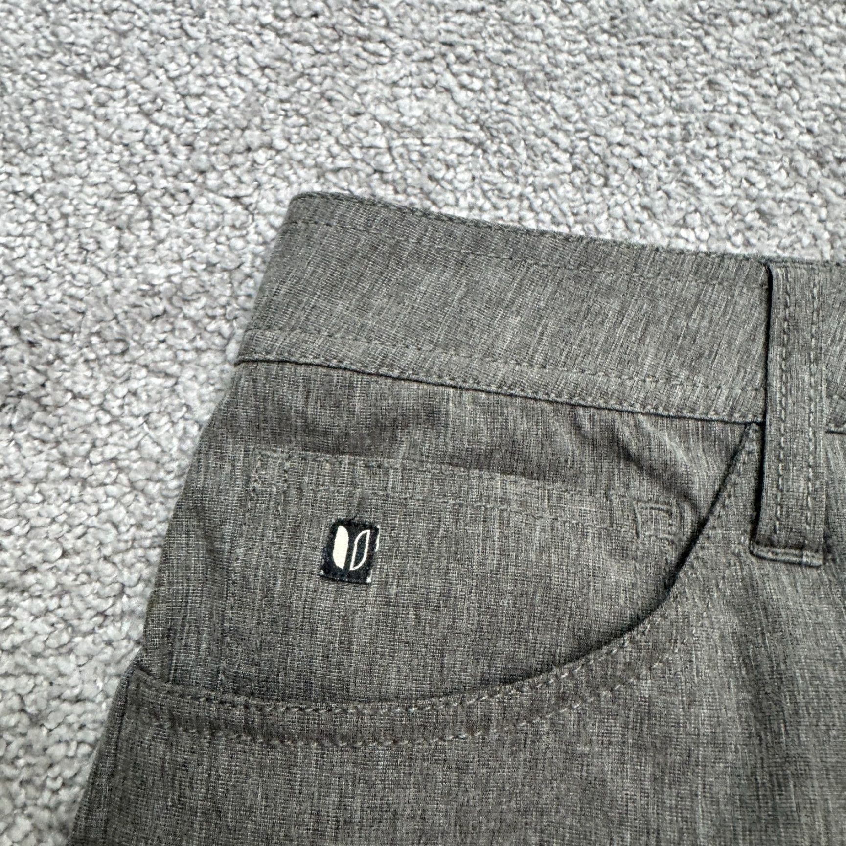 Vintage Linksoul Straight Leg Chino Pants Men 35R Gray Flat Front Casual Classic Modern Fit Regular Size 35 Mens Size US 35 - 4 Thumbnail
