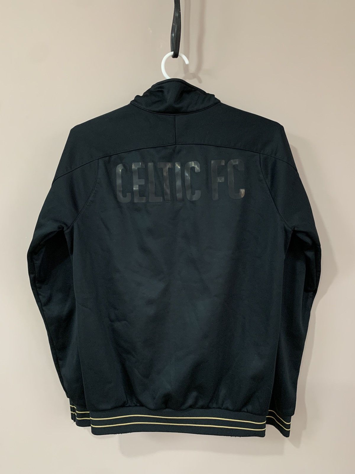 New Balance Celtic Glasgow 2016 Football Track Jacket New Balance Black Size US S / EU 44-46 / 1 - 2 Thumbnail
