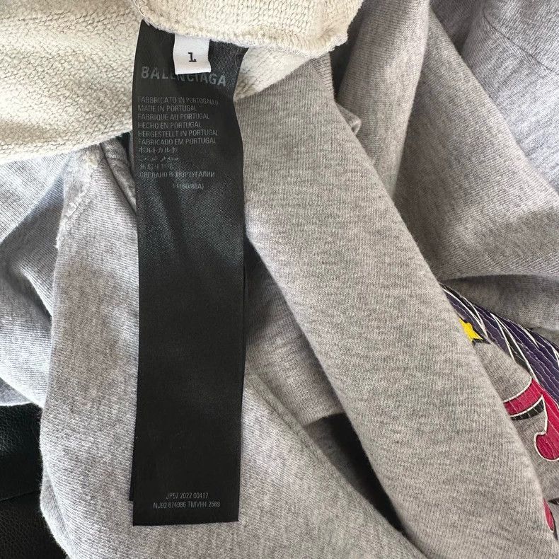 Balenciaga Balenciaga FW22 rainbow graffiti logo grey hooded sweatshir Size US S / EU 44-46 / 1 - 6 Thumbnail