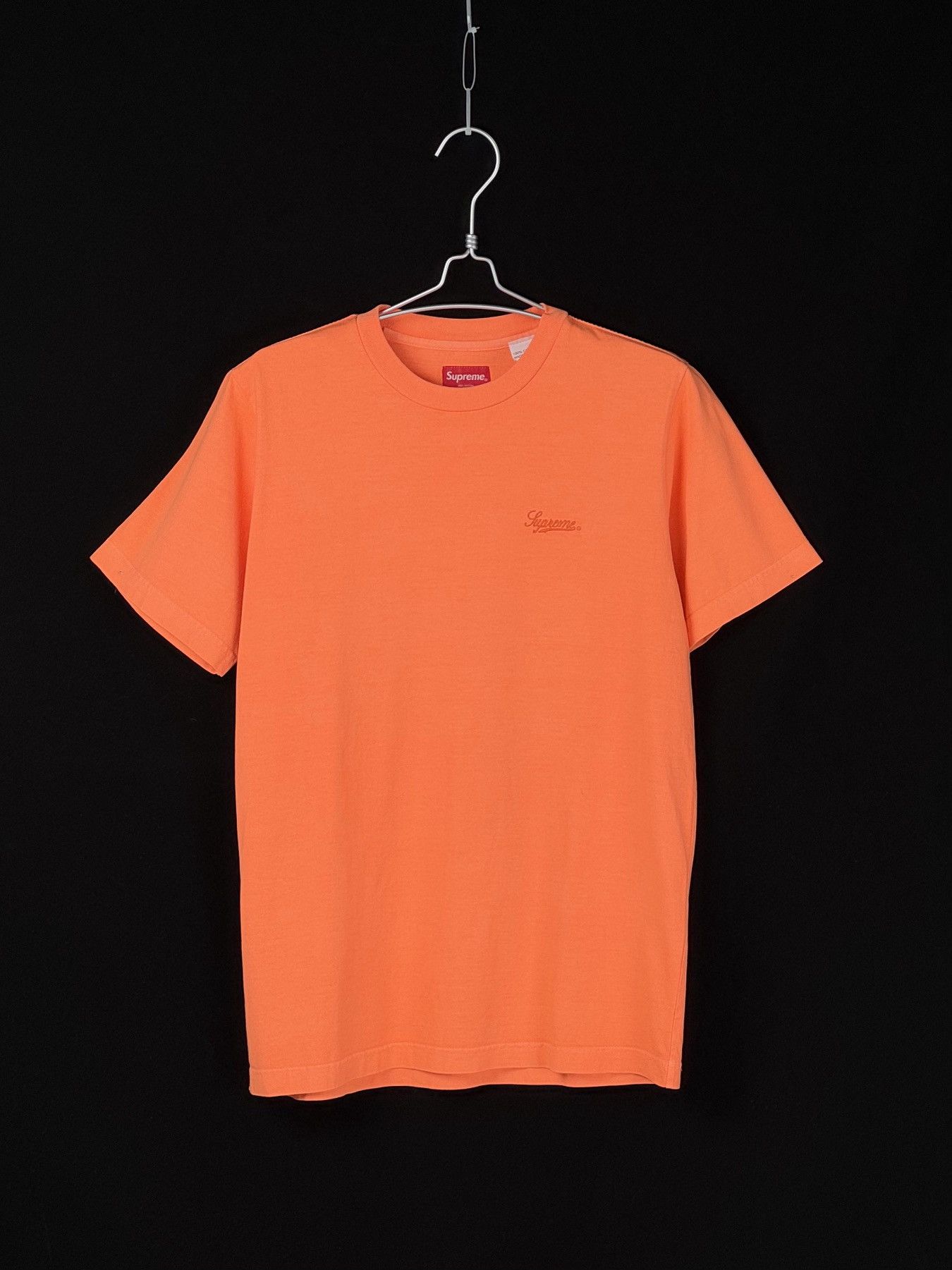 Supreme small logo tee Size US S / EU 44-46 / 1 - 1 Thumbnail