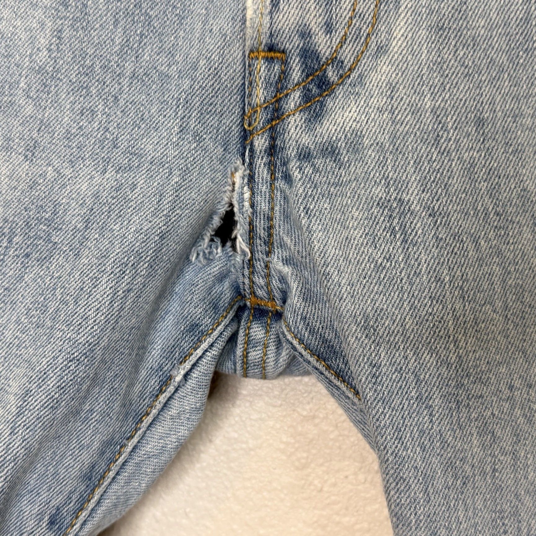 Levi's Levi's 501 Jeans Mens Sz 34x30 Light Wash Red Tab Button Fly Straight Leg 5-Pocket Denim Cotton Size US 34 / EU 50 - 3 Thumbnail