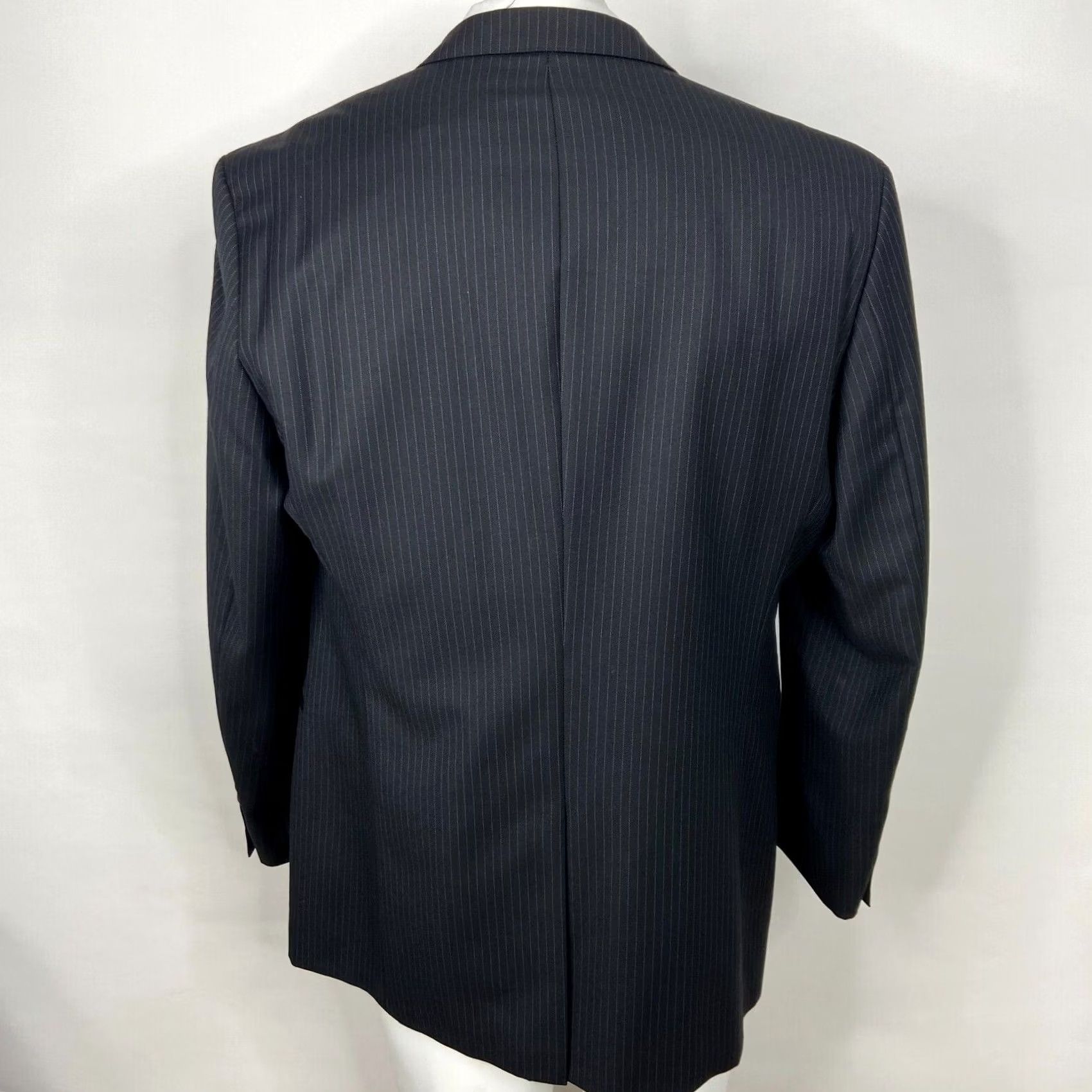 Hugo Boss Hugo Boss 42R Mens Sport Coat Navy Blue - Size 42 - Wool Jacket - Classic Style Size US XS / EU 42 / 0 - 4 Thumbnail