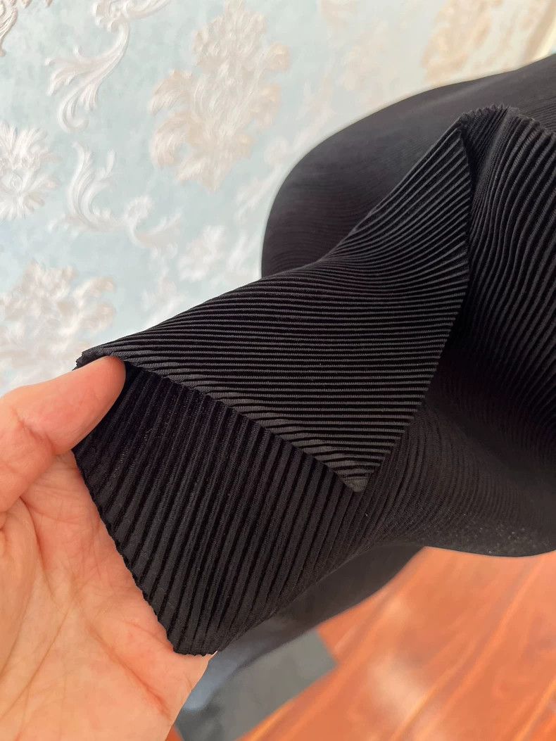 Issey Miyake Issey Miyake size:3 Black pleated short sleeves Size XS / US 0-2 / IT 36-38 - 8 Thumbnail