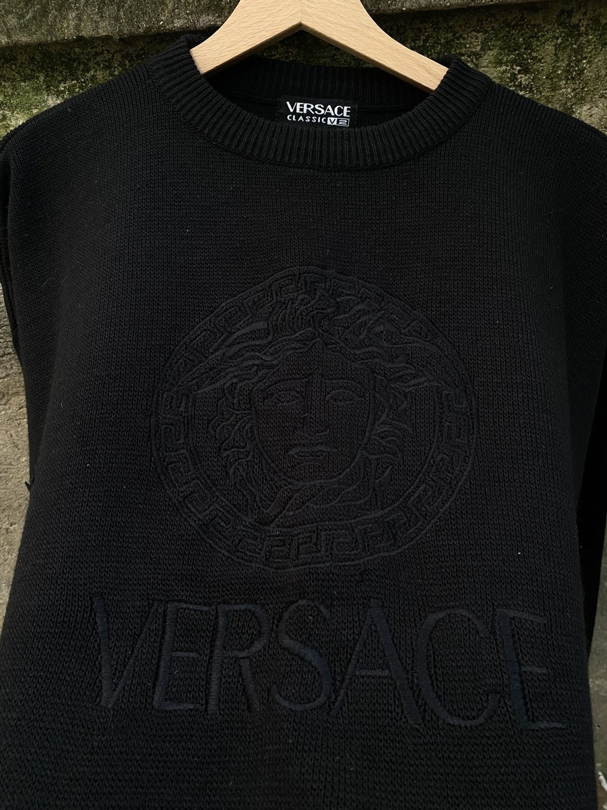 Versace × Vintage Vintage Versace big Embroidered Medusa Logo Sweater Size US M / EU 48-50 / 2 - 4 Thumbnail