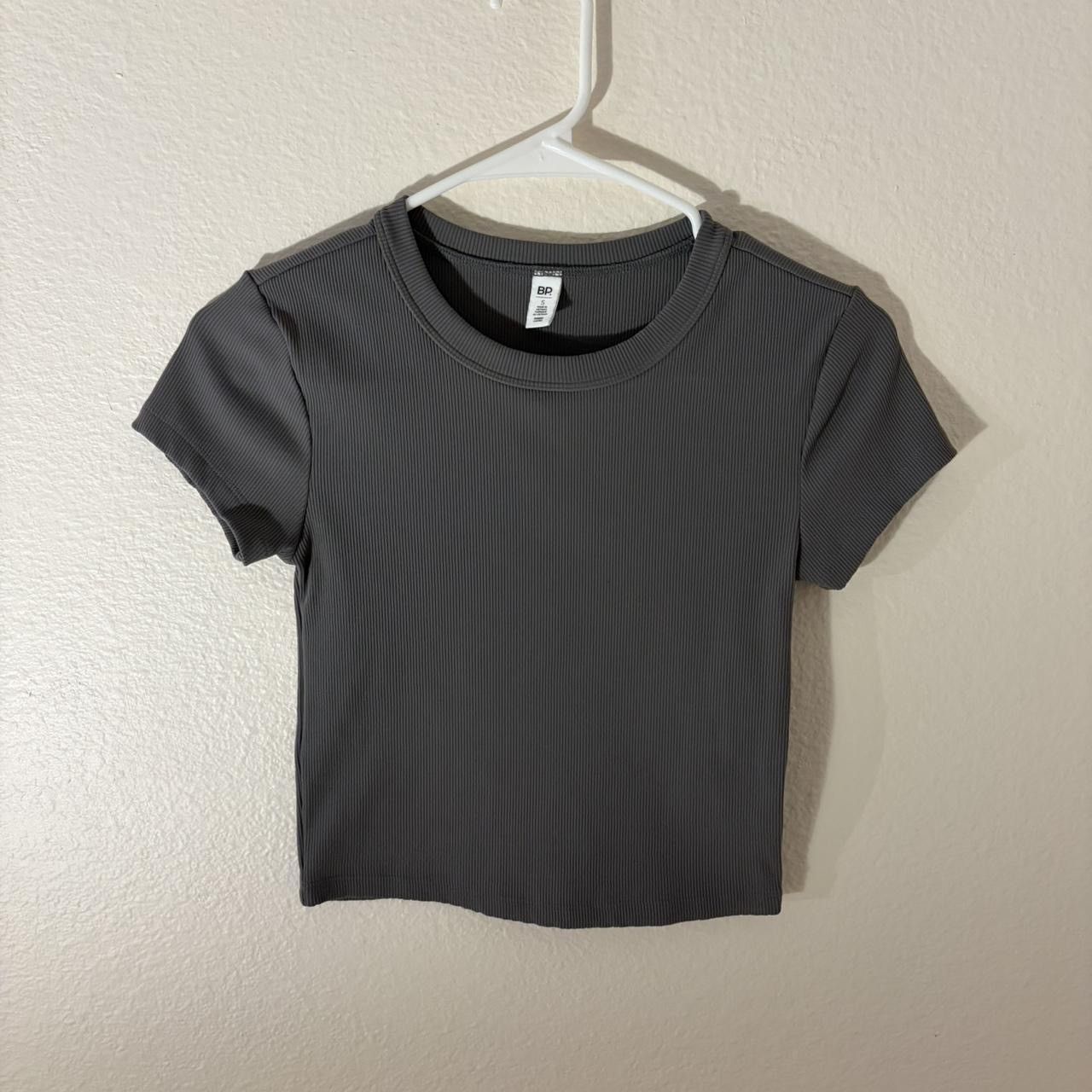 BP. BP dark grey baby tee Size S / US 4 / IT 40 - 1 Thumbnail