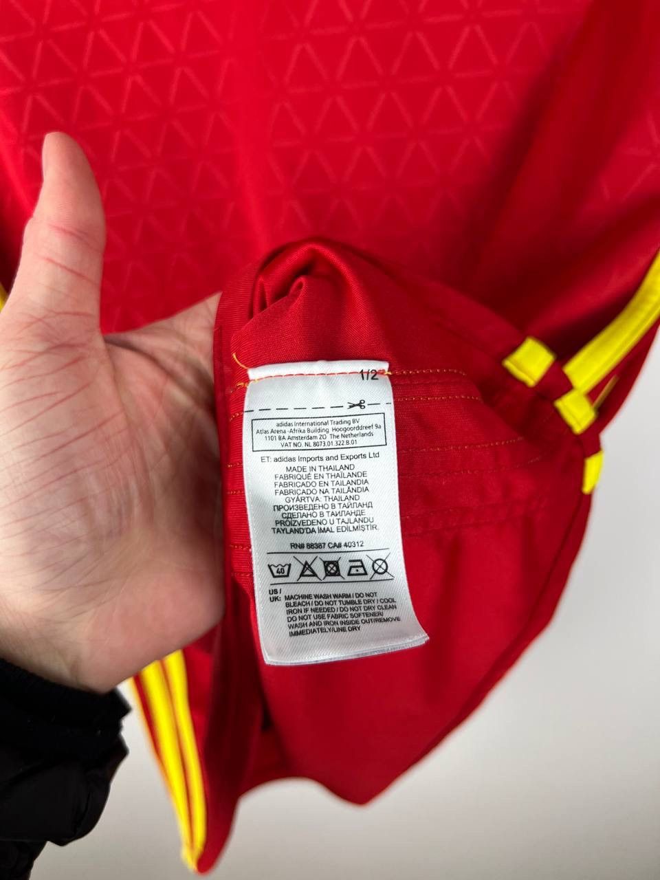Vintage Spain Adidas 2016 jersey t-shirts size M Size US M / EU 48-50 / 2 - 3 Thumbnail