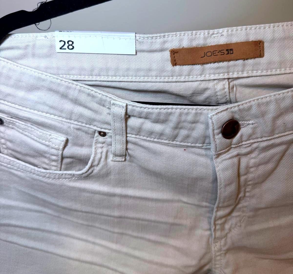 Designer Joe's White Denim Shorts - Size 28 Size 28" / US 6 / IT 42 - 2 Thumbnail