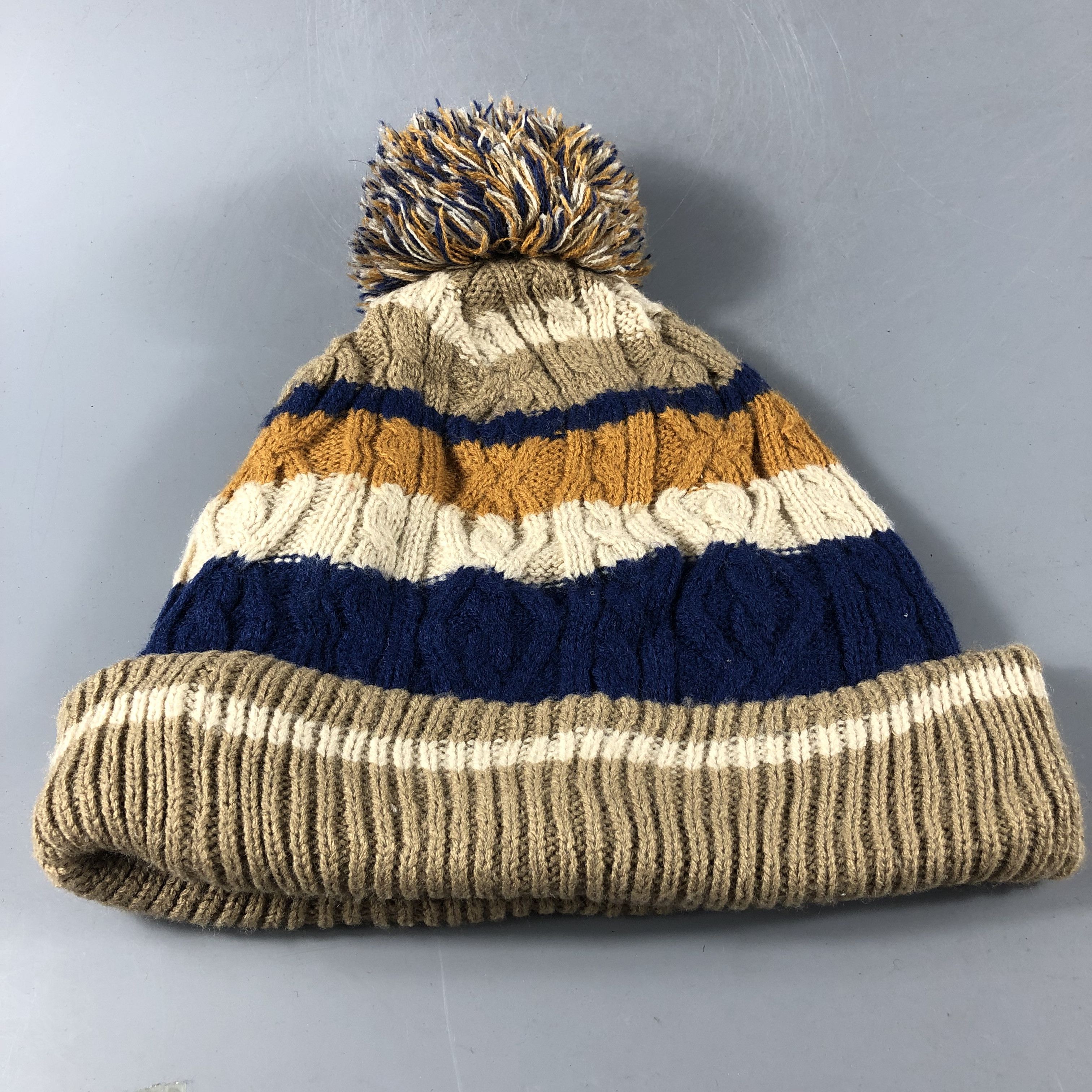 Champion Champion Cable Knit Bobble Beanie Snow Cap B514 Size ONE SIZE - 3 Thumbnail