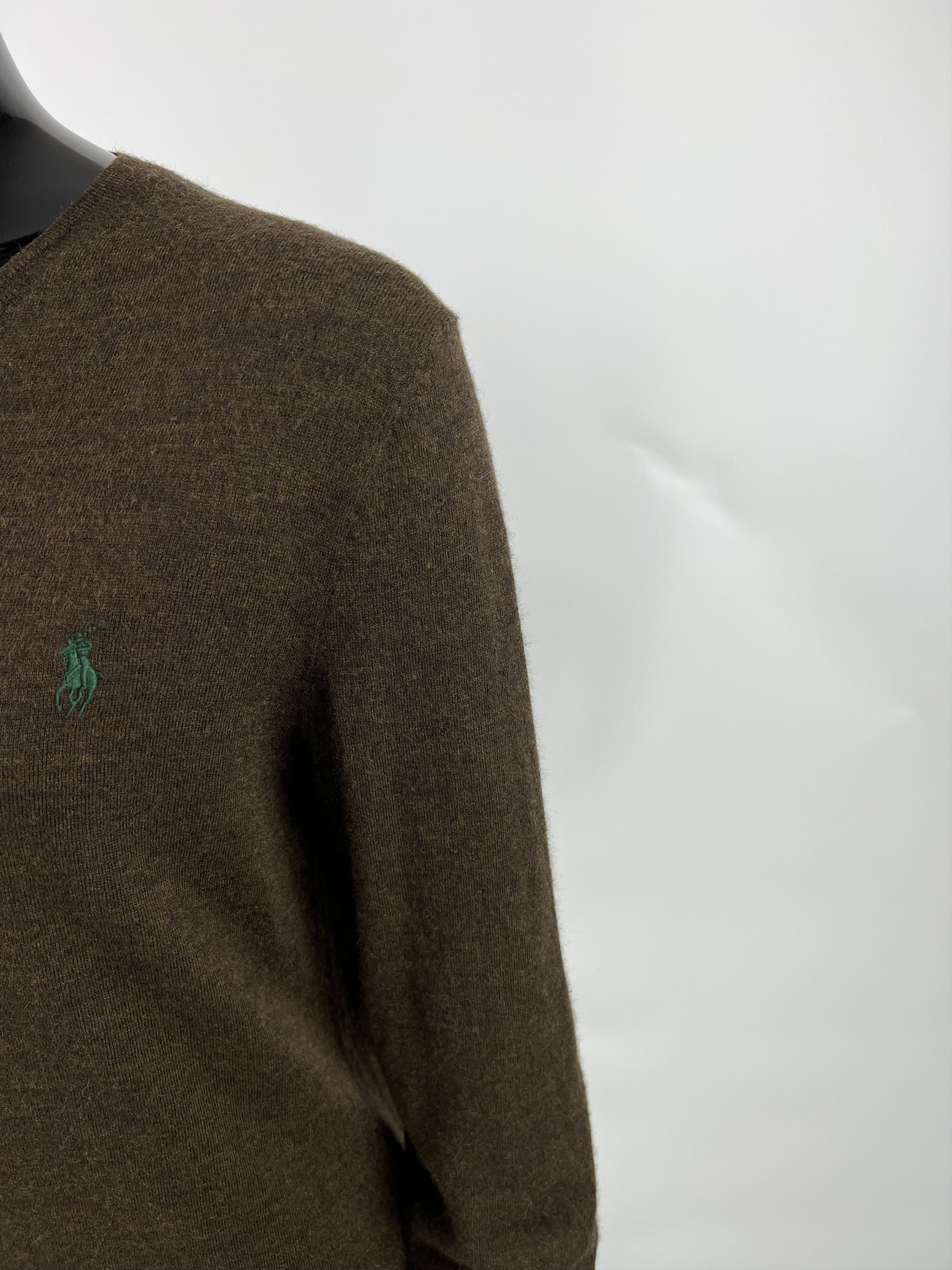 Polo Ralph Lauren × Ralph Lauren Polo Ralph Lauren Merino Wool V-Neck Sweater Size M / US 6-8 / IT 42-44 - 3 Thumbnail