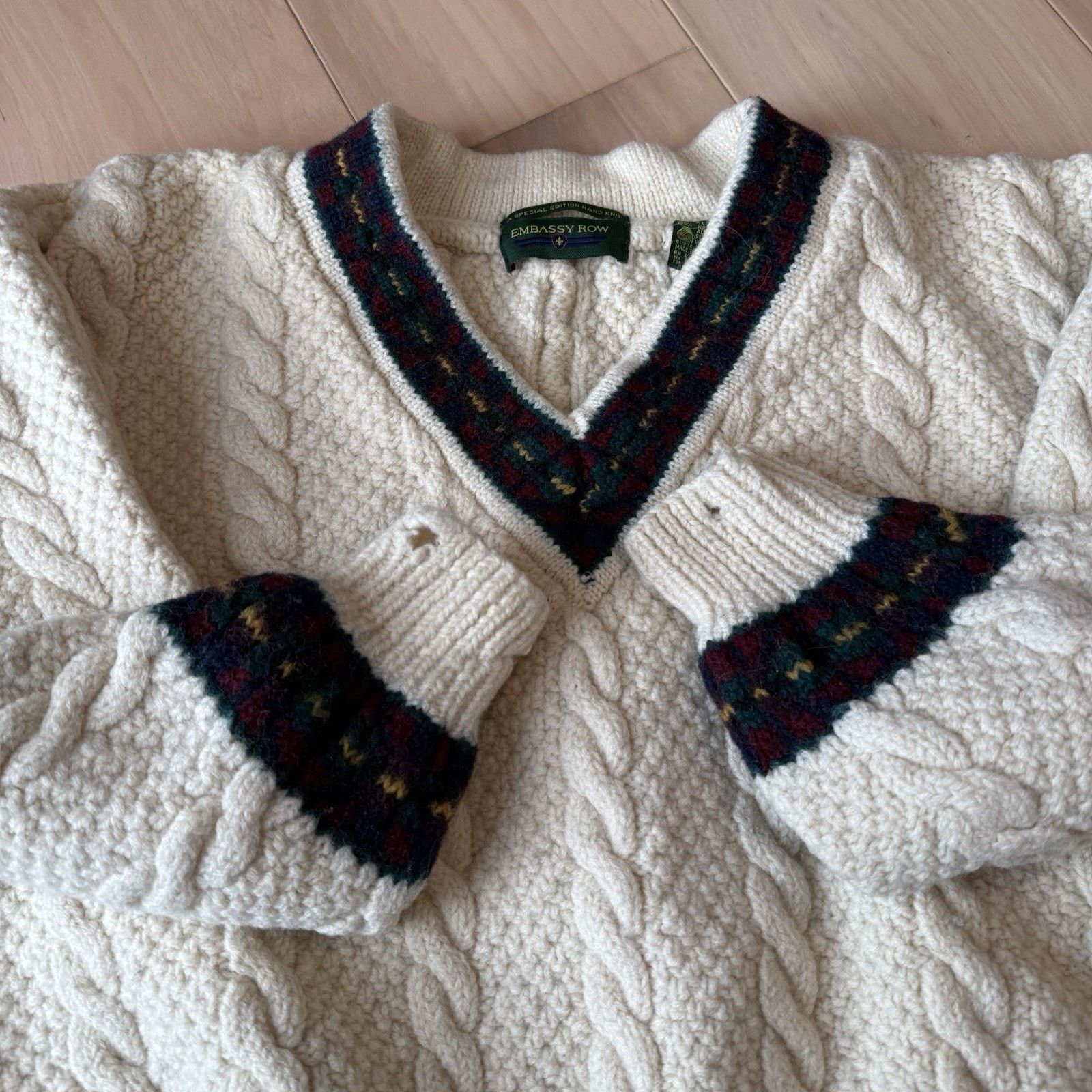 Vintage Vintage Embassy Row Sweater XL Beige 90s Heavy Wool V Neck Size XL / US 12-14 / IT 48-50 - 4 Thumbnail