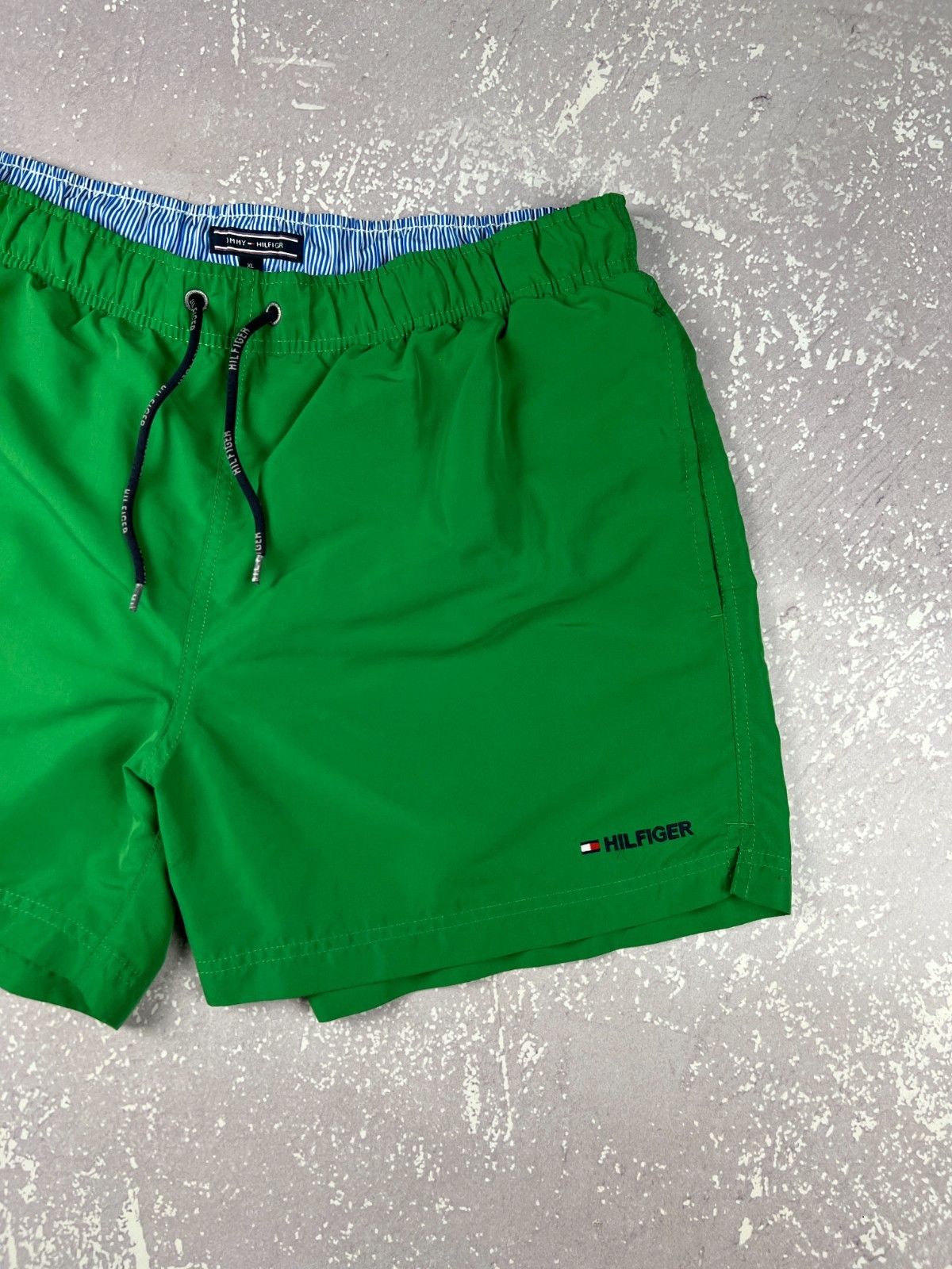 Tommy Hilfiger Vintage Tommy Hilfiger Summer Swim Shorts Mens XL Green Size US 36 / EU 52 - 2 Thumbnail