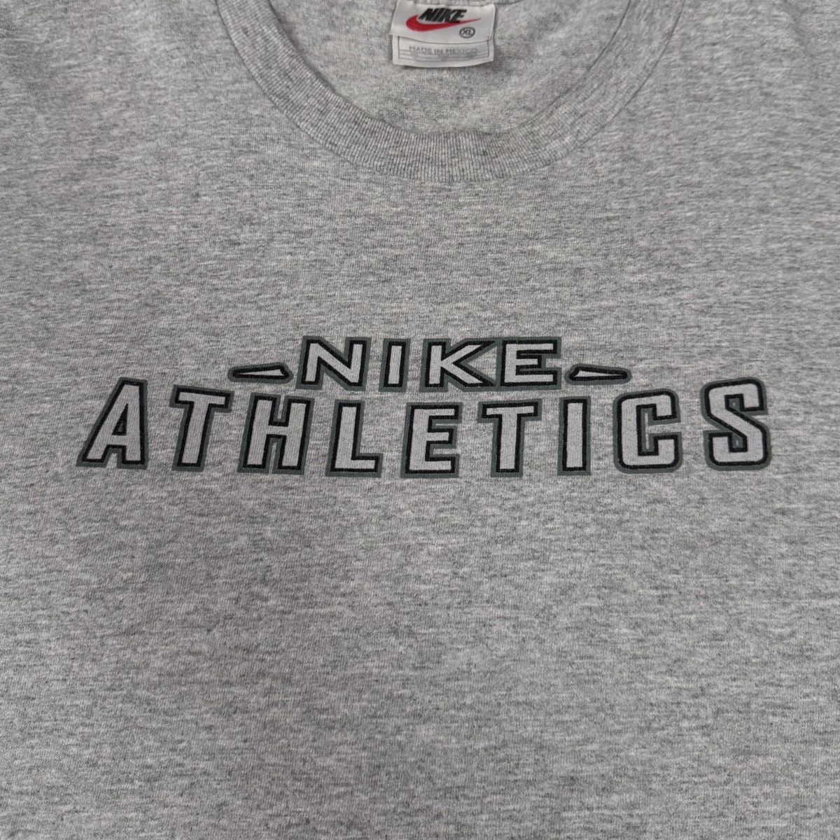 Nike Vintage Nike Athletics Tee Size US XL / EU 56 / 4 - 2 Thumbnail